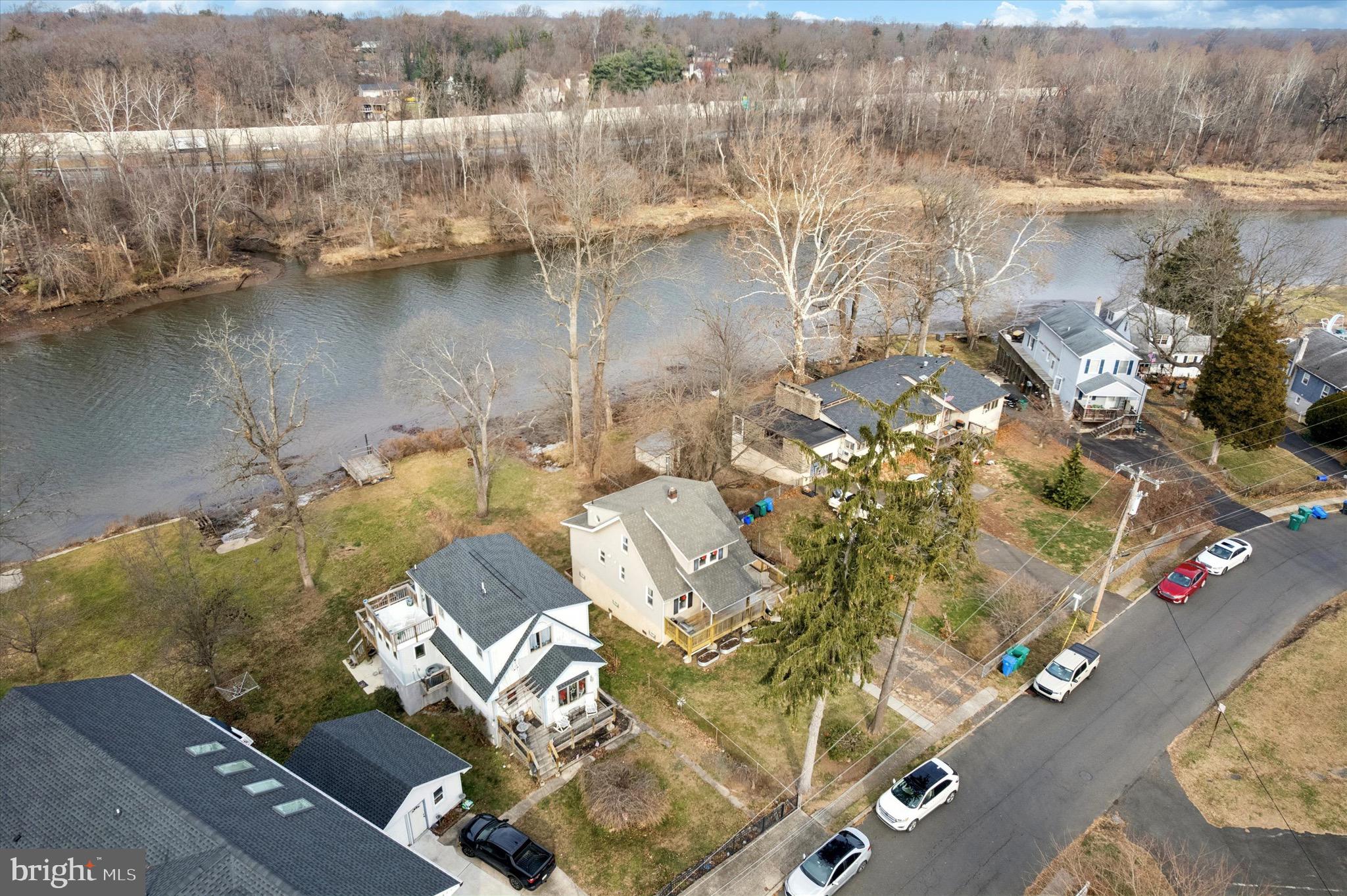 CROYDON MANOR - Residential