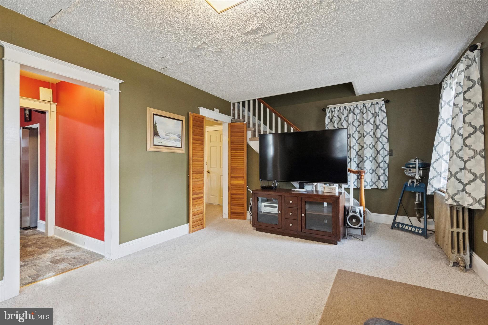 CROYDON MANOR - Residential