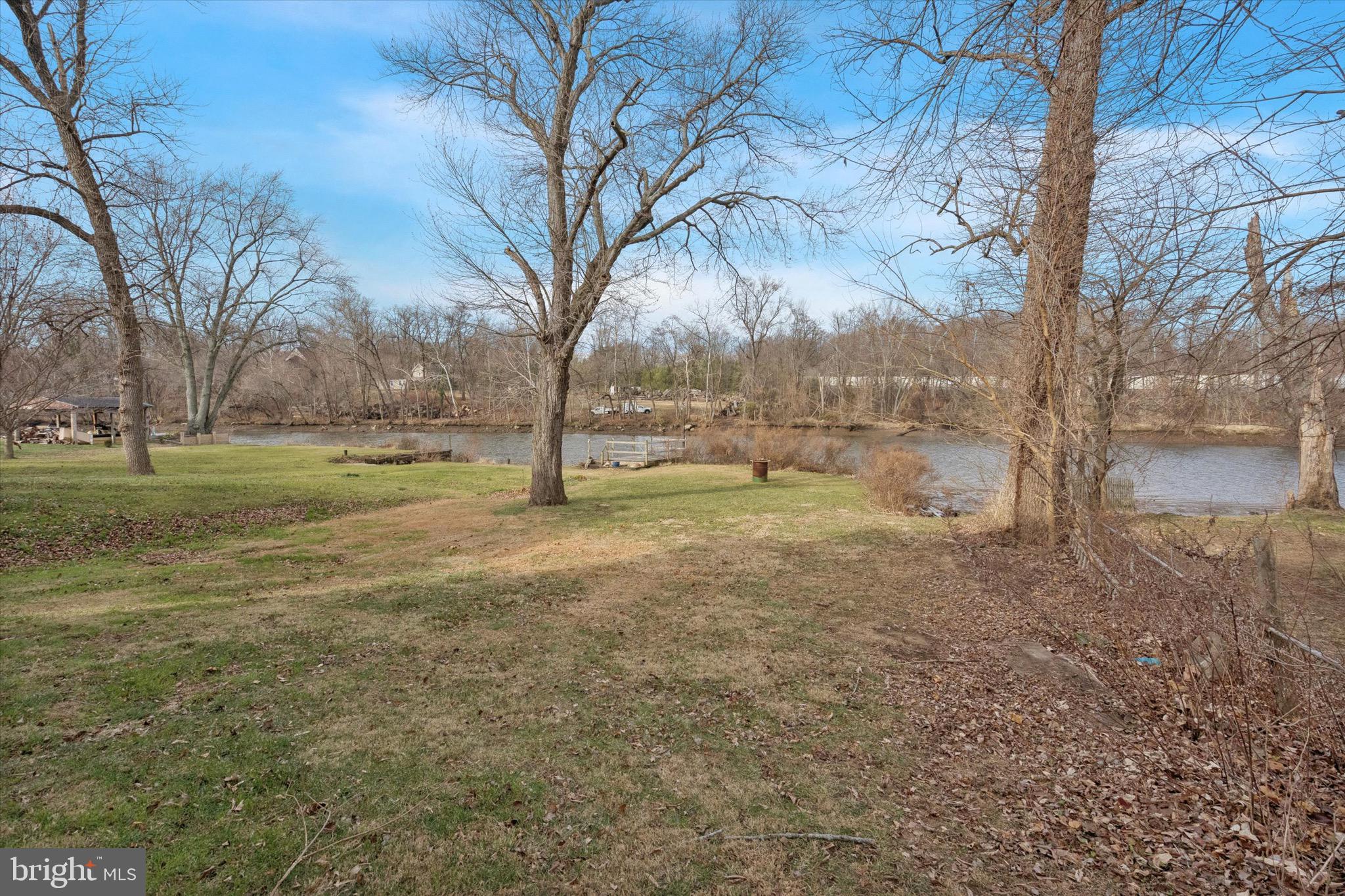 CROYDON MANOR - Residential