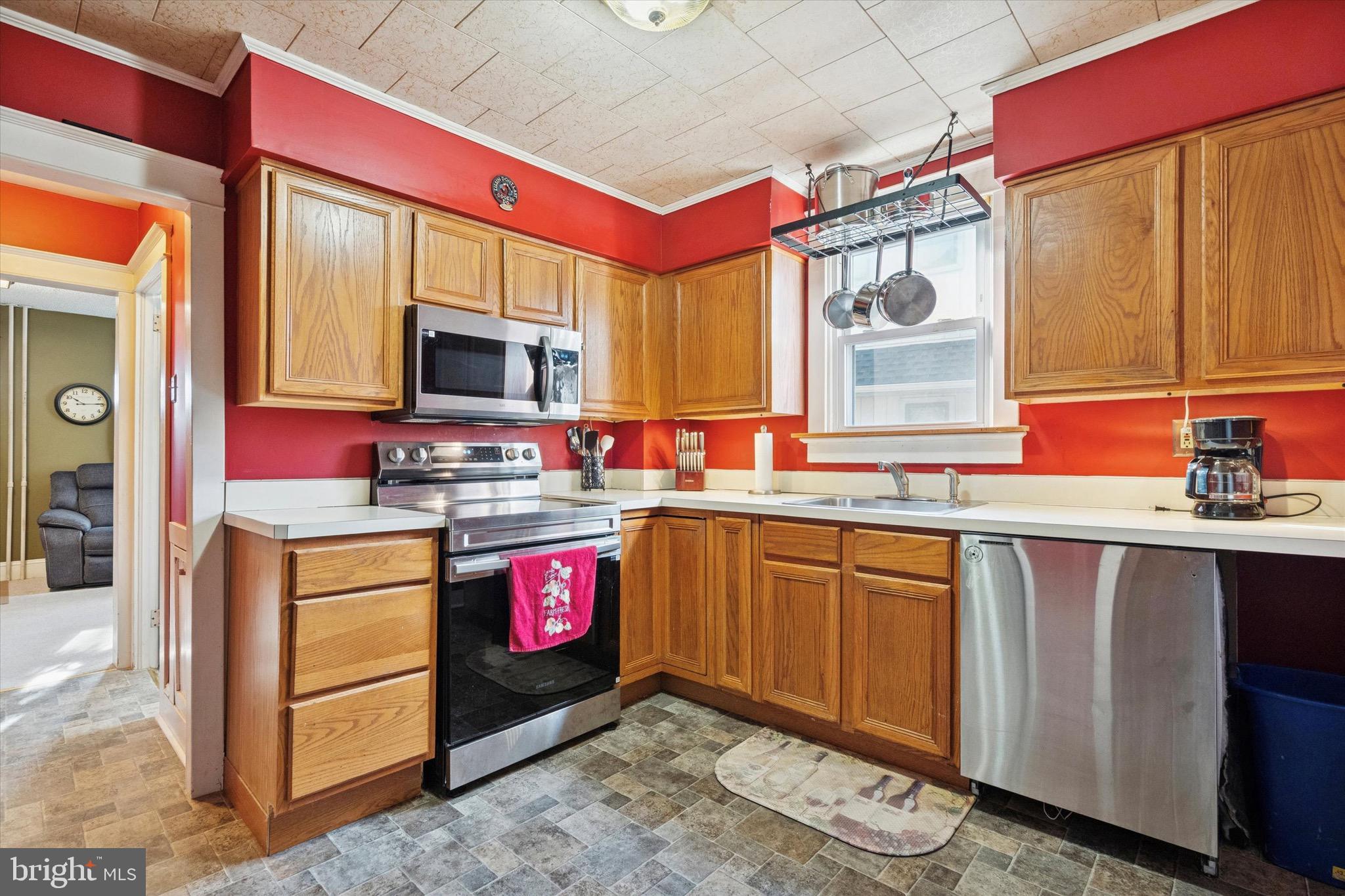 CROYDON MANOR - Residential