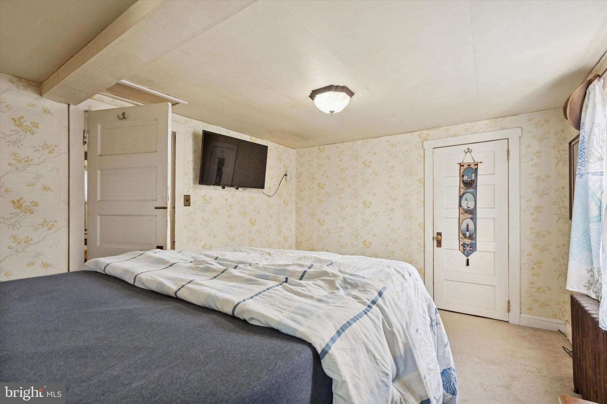 CROYDON MANOR - Residential