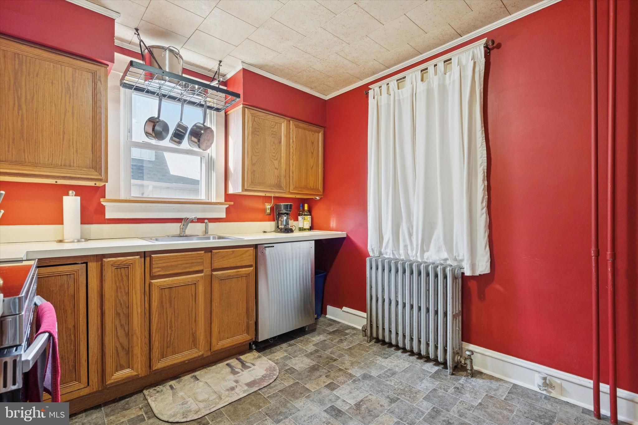 CROYDON MANOR - Residential