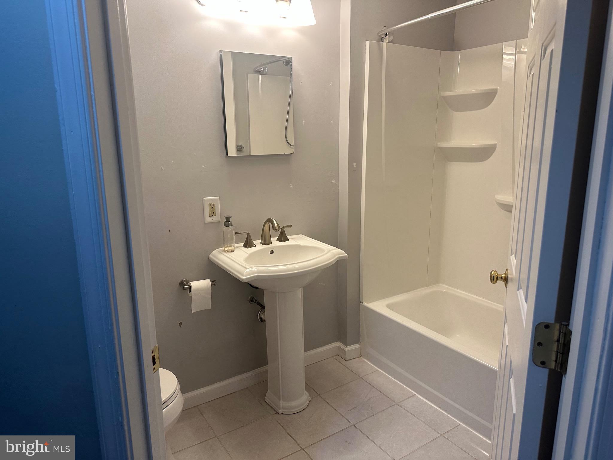 PINEY ORCHARD - Residential