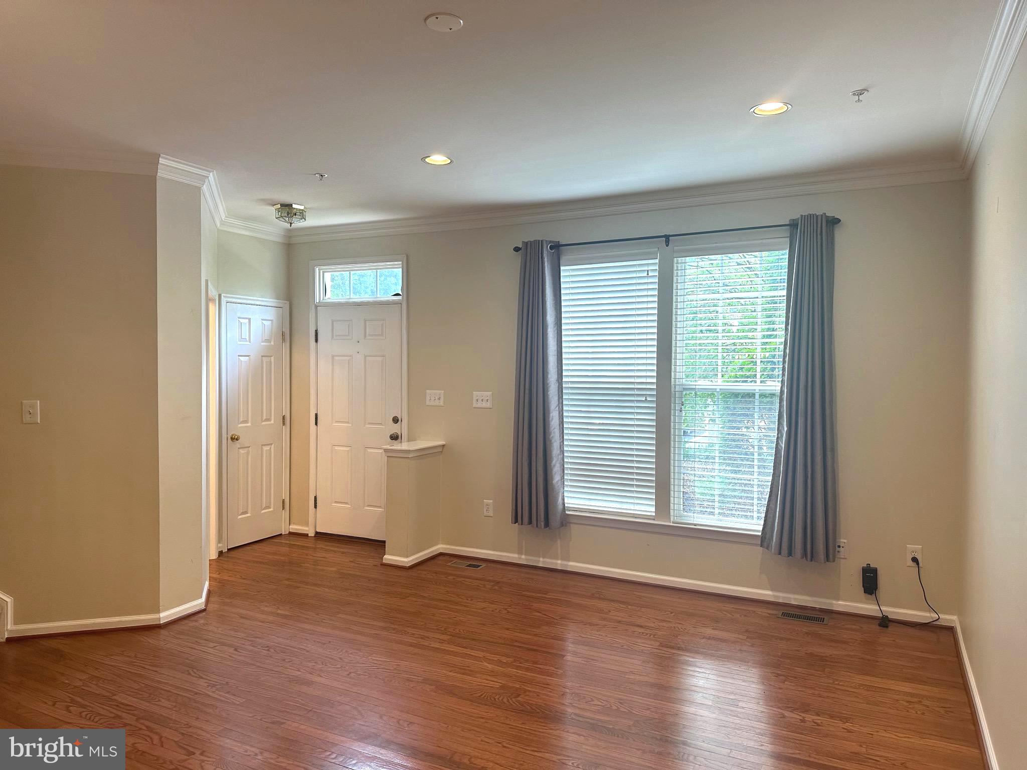 PINEY ORCHARD - Residential