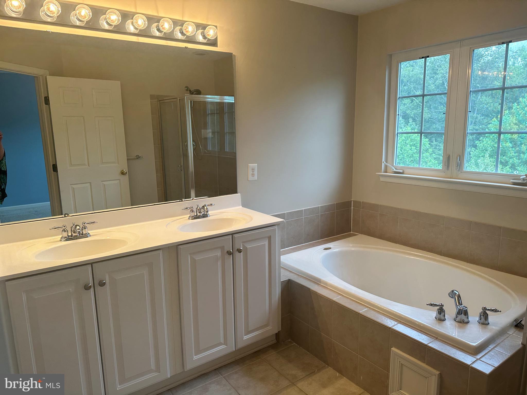 PINEY ORCHARD - Residential