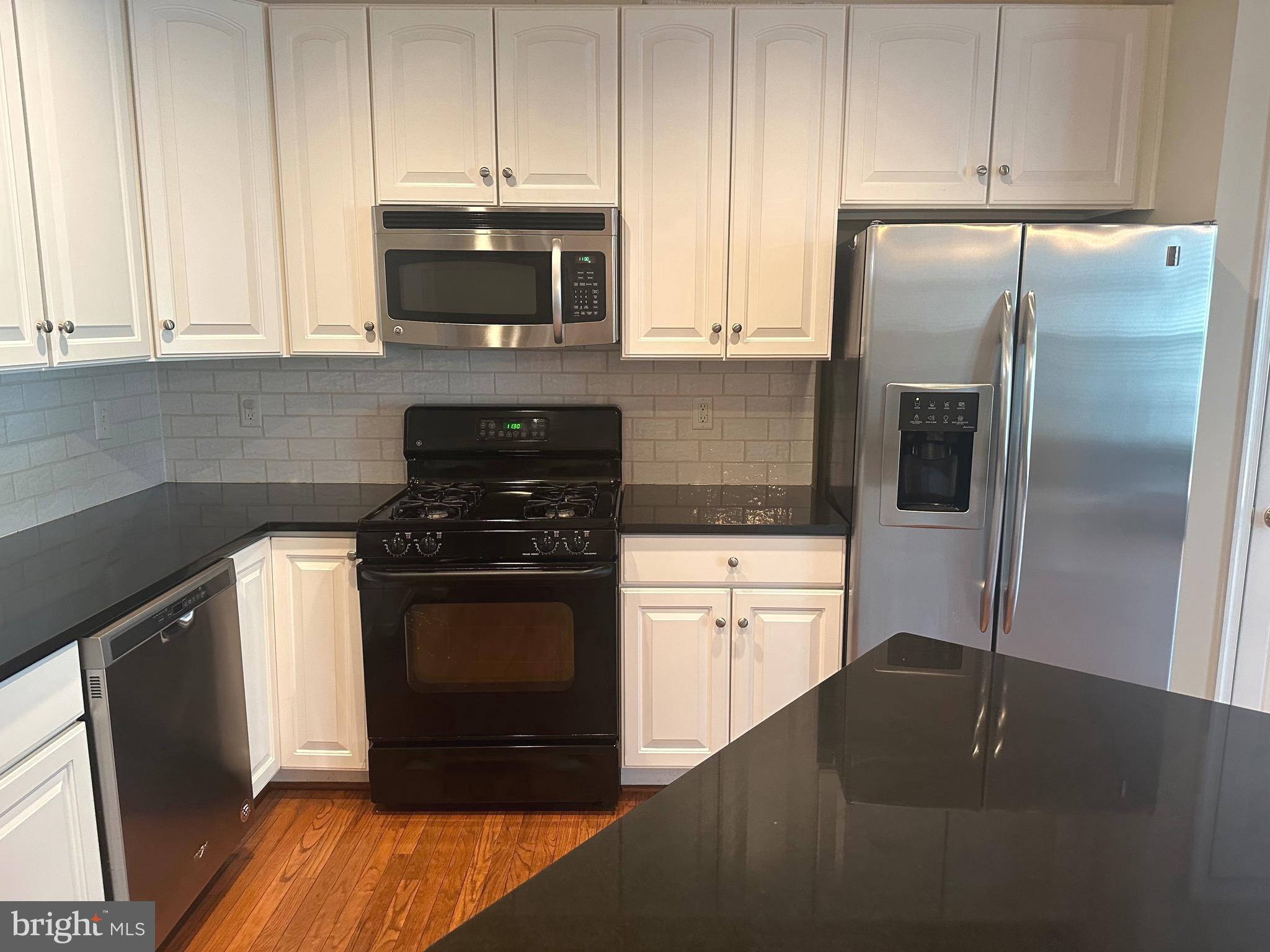 PINEY ORCHARD - Residential