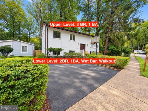 Photo of 2368 Old Trail Drive, RESTON, VA 20191 (MLS # VAFX2343188)