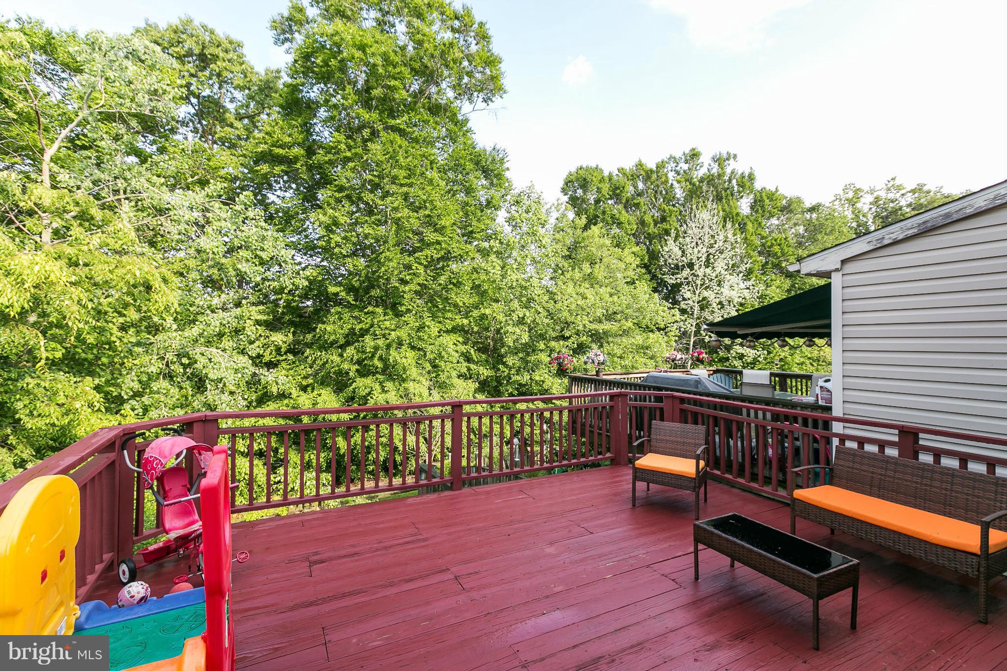 CONSTANT FRIENDSHIP - Residential Lease