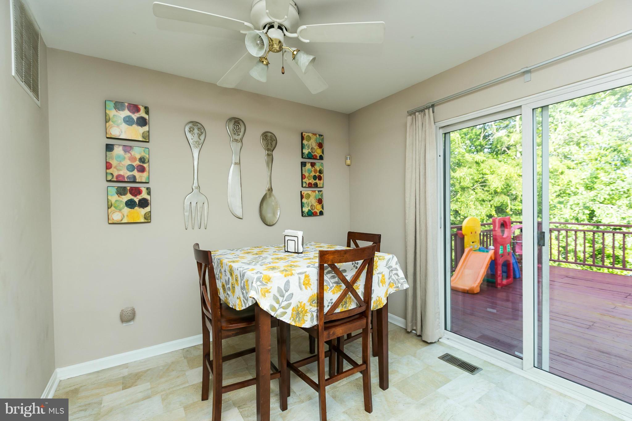 CONSTANT FRIENDSHIP - Residential Lease