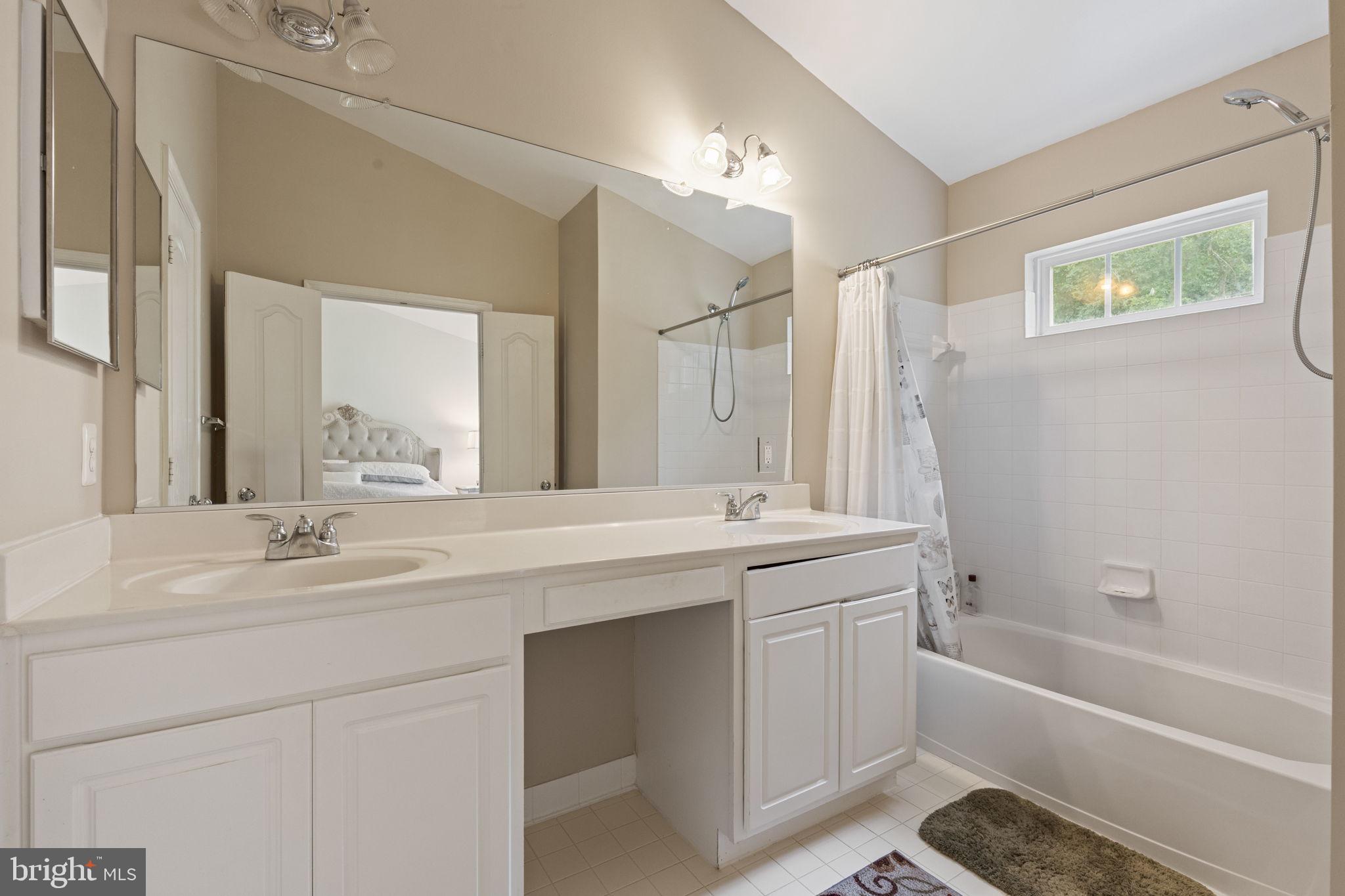 RIVERWATCH IND HEAD - Residential