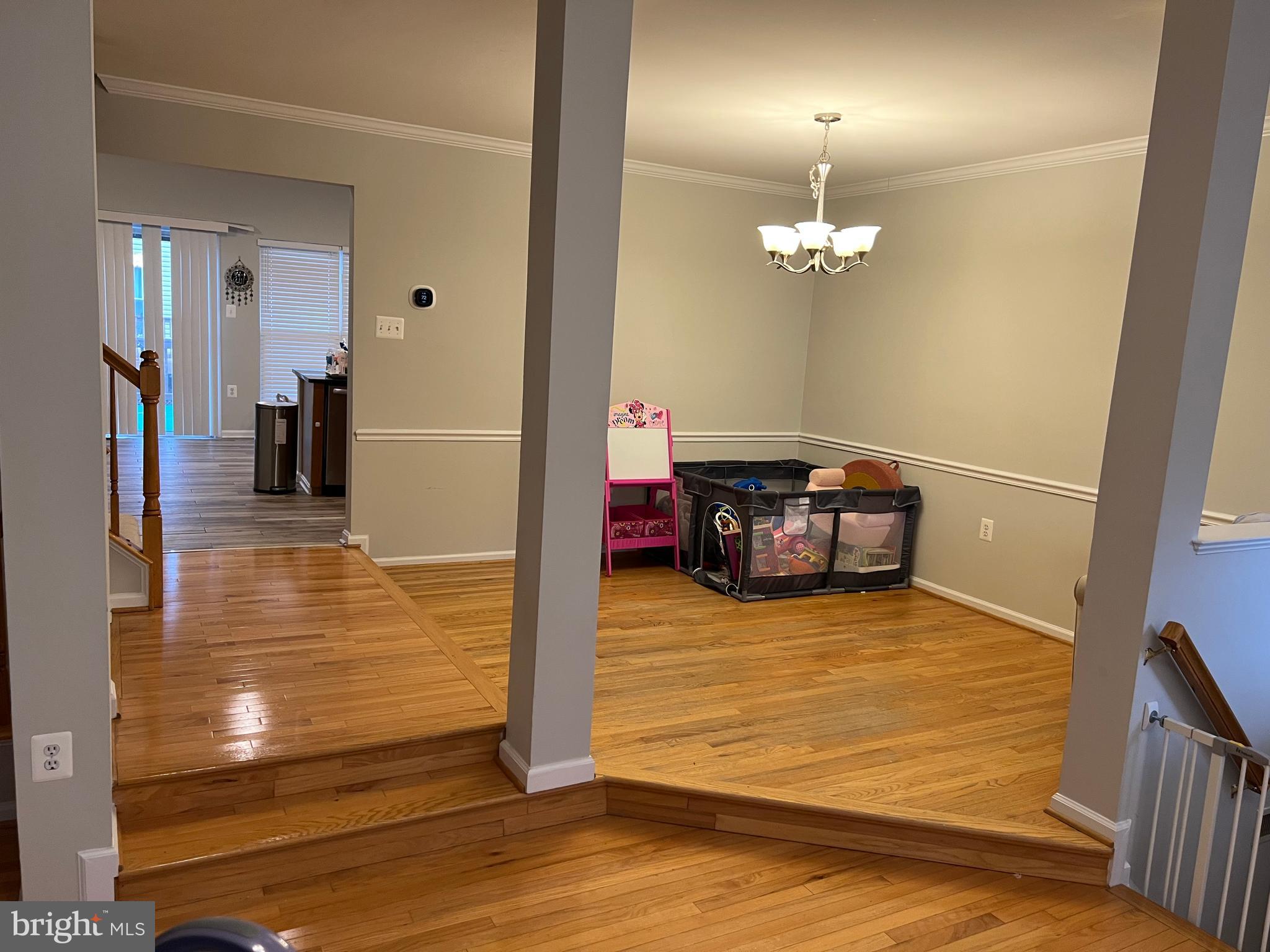 20904 SANDSTONE SQUARE