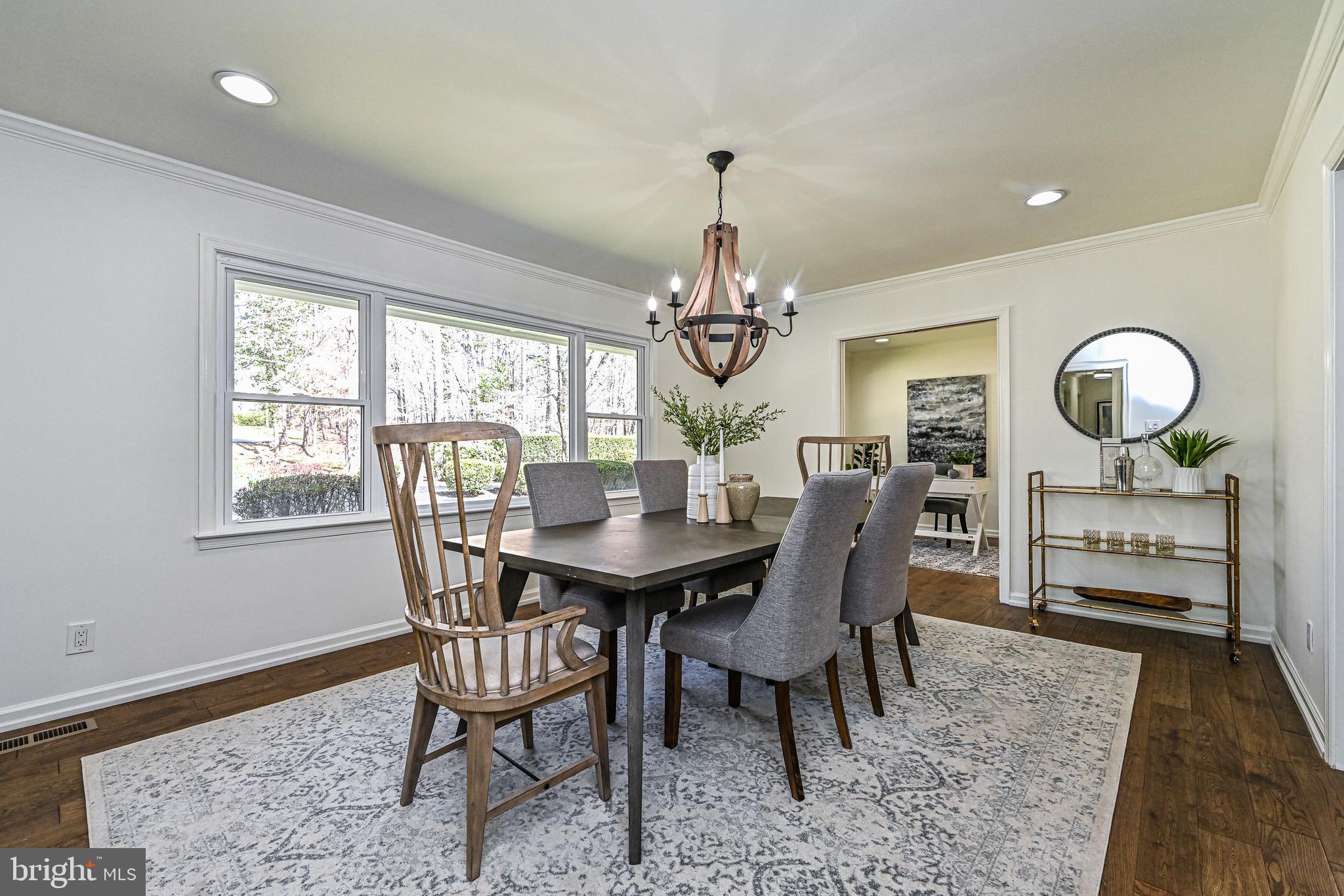 VALLEY STREAM - Residential