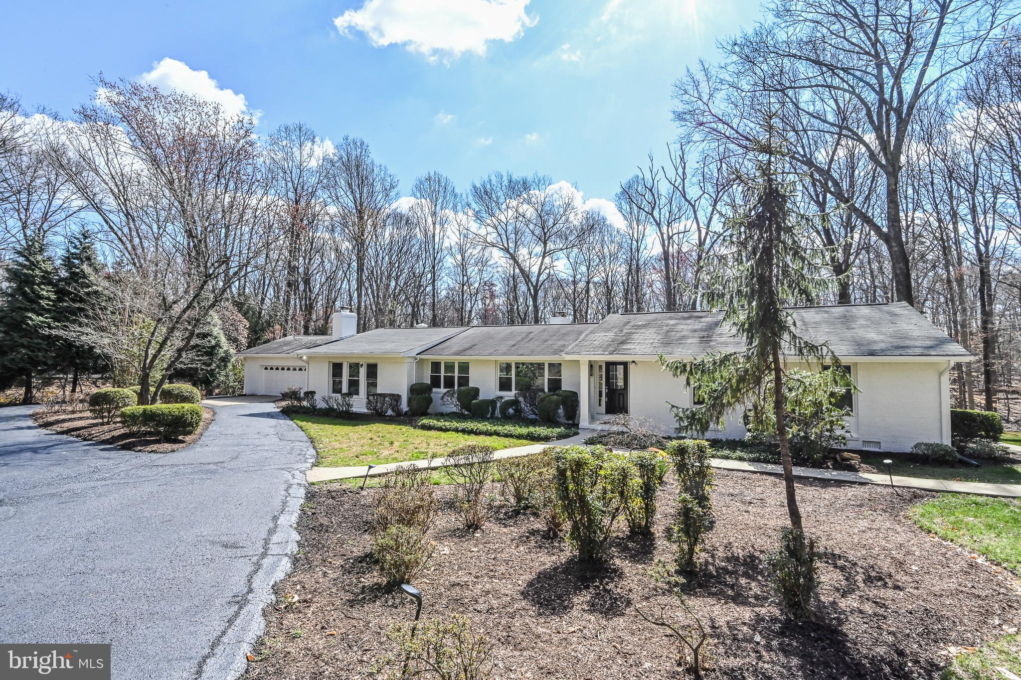 VALLEY STREAM - Residential