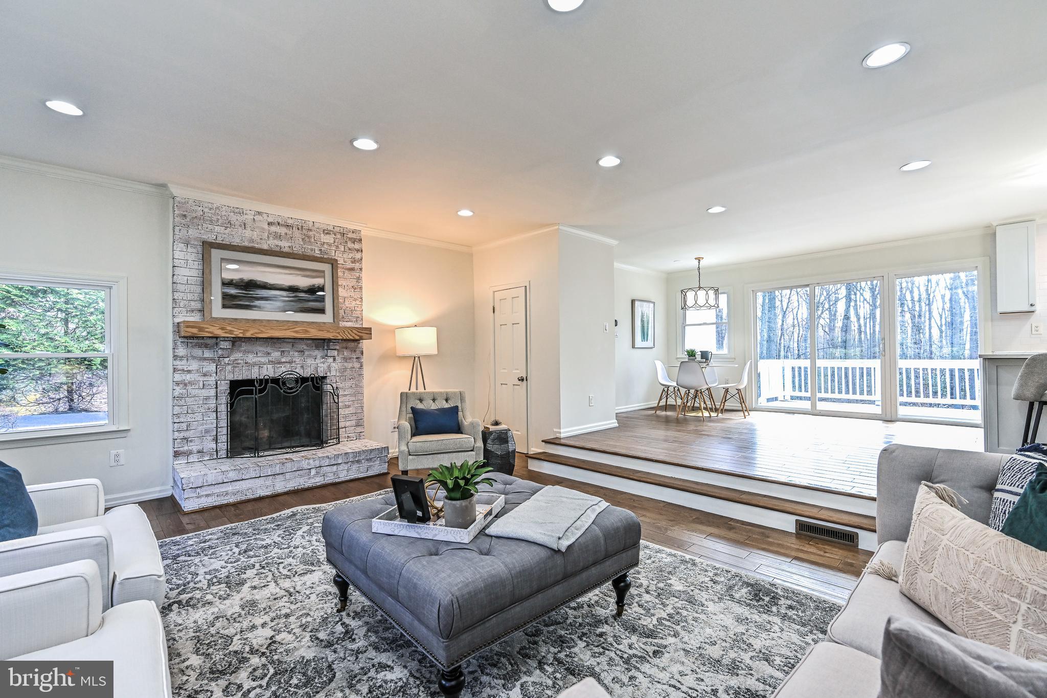 VALLEY STREAM - Residential