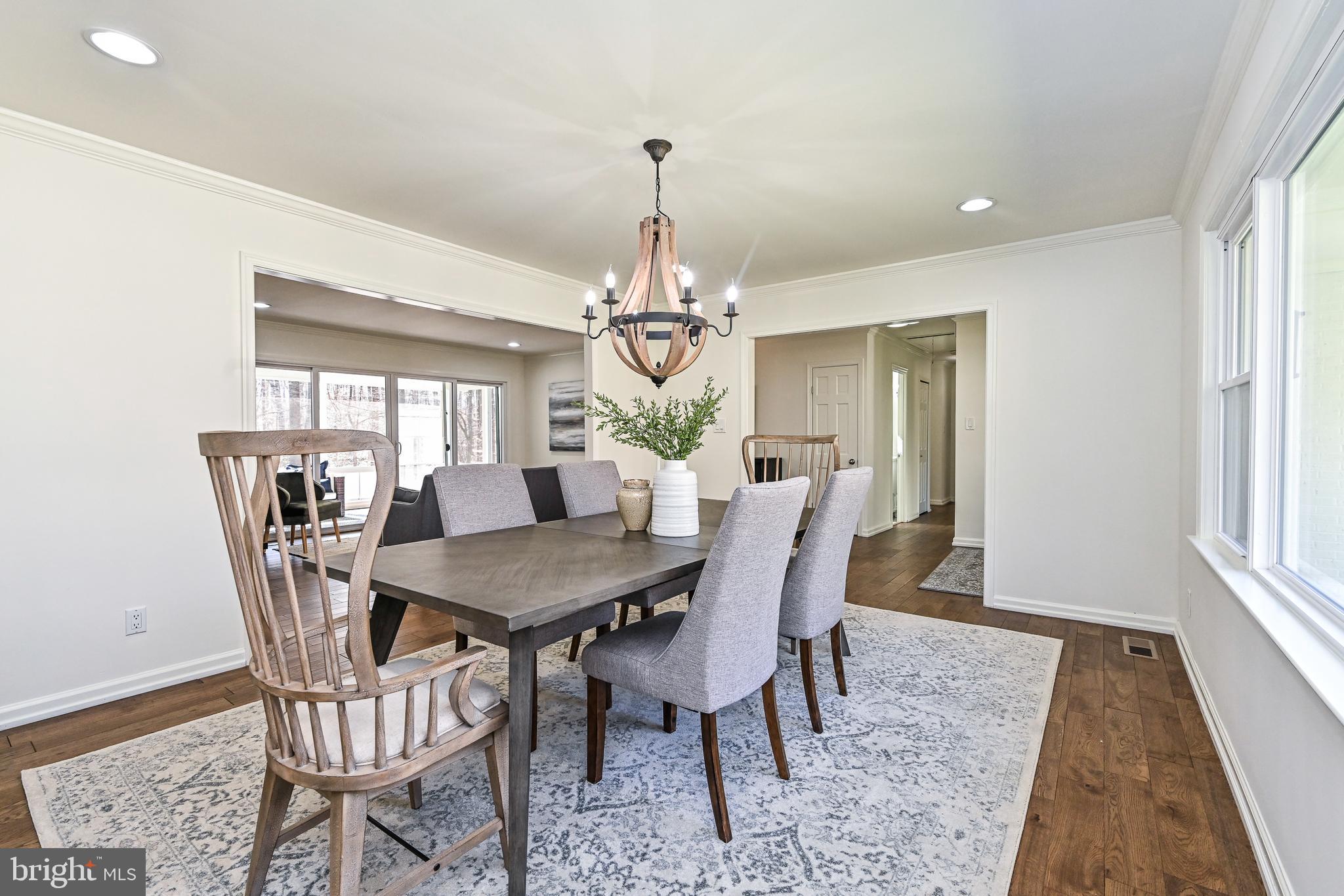 VALLEY STREAM - Residential