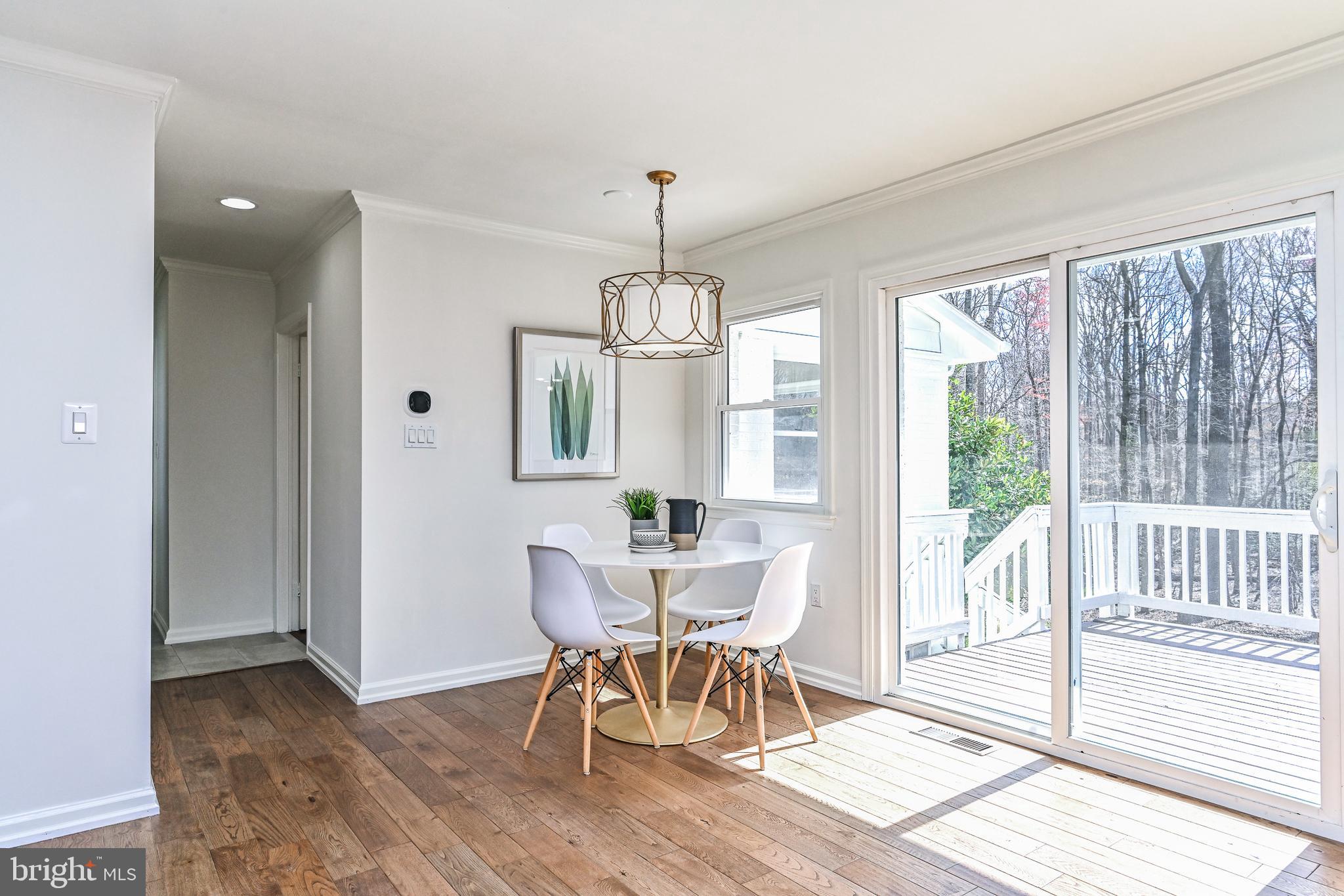 VALLEY STREAM - Residential