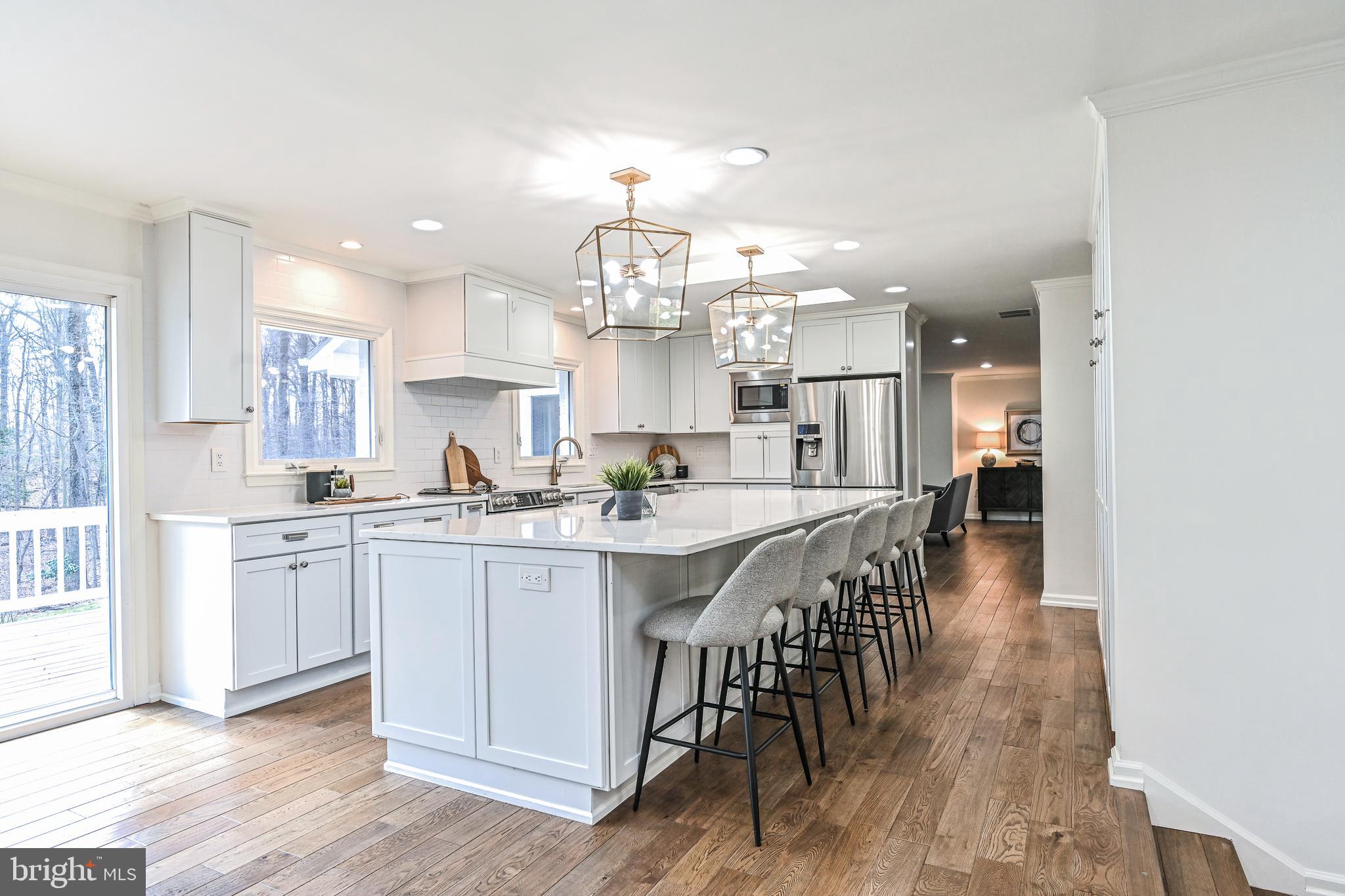 VALLEY STREAM - Residential