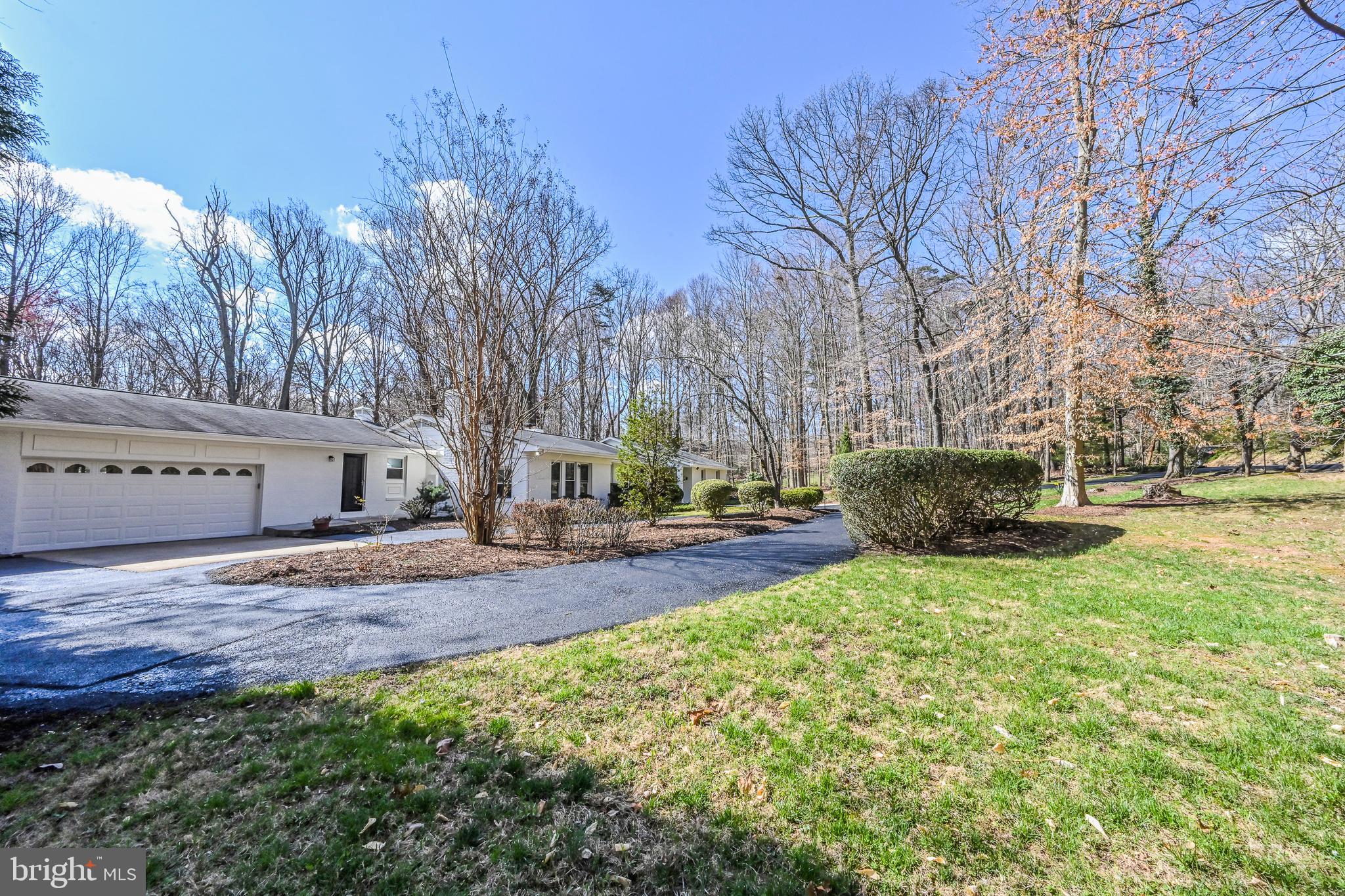 VALLEY STREAM - Residential