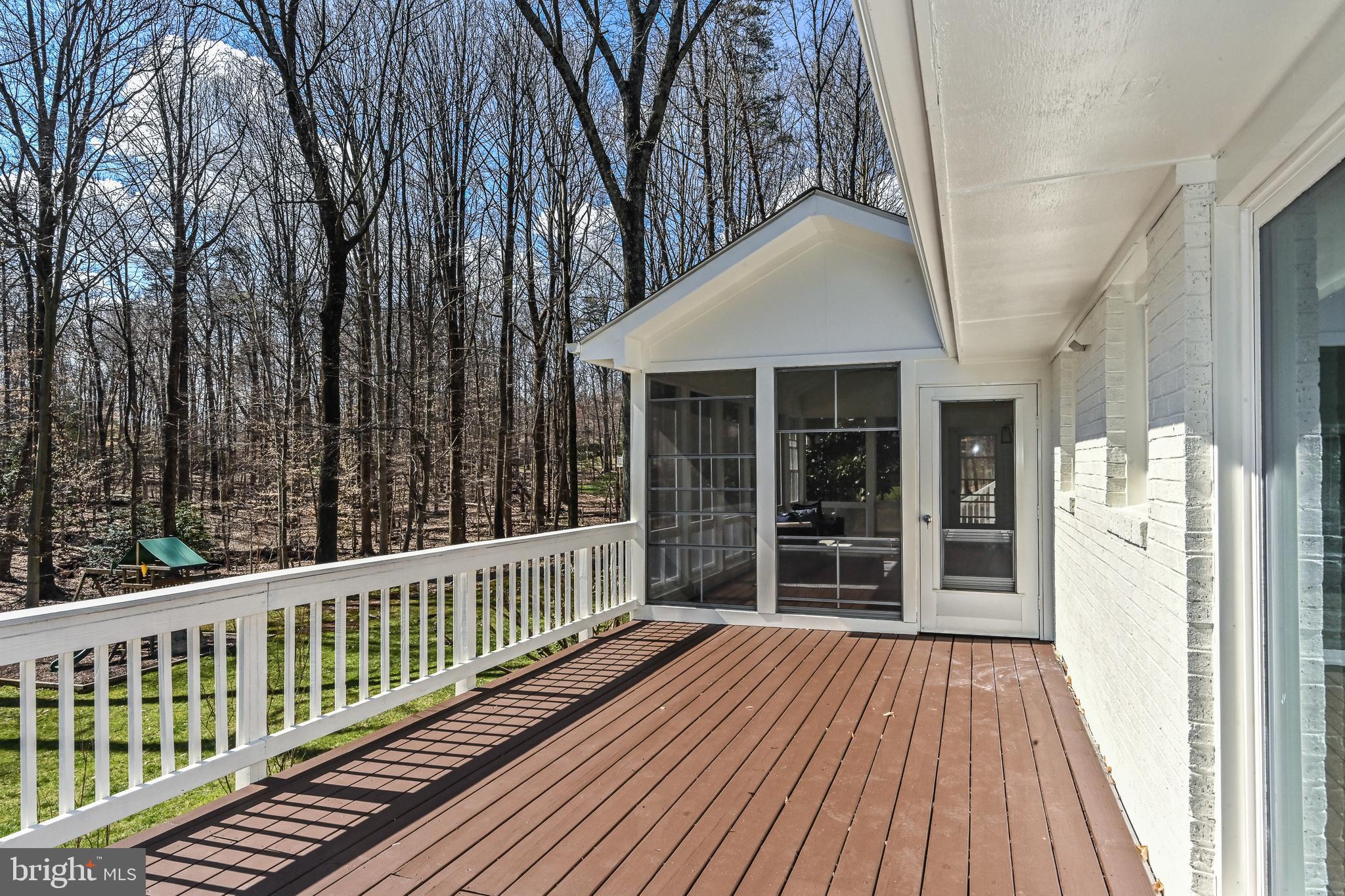 VALLEY STREAM - Residential