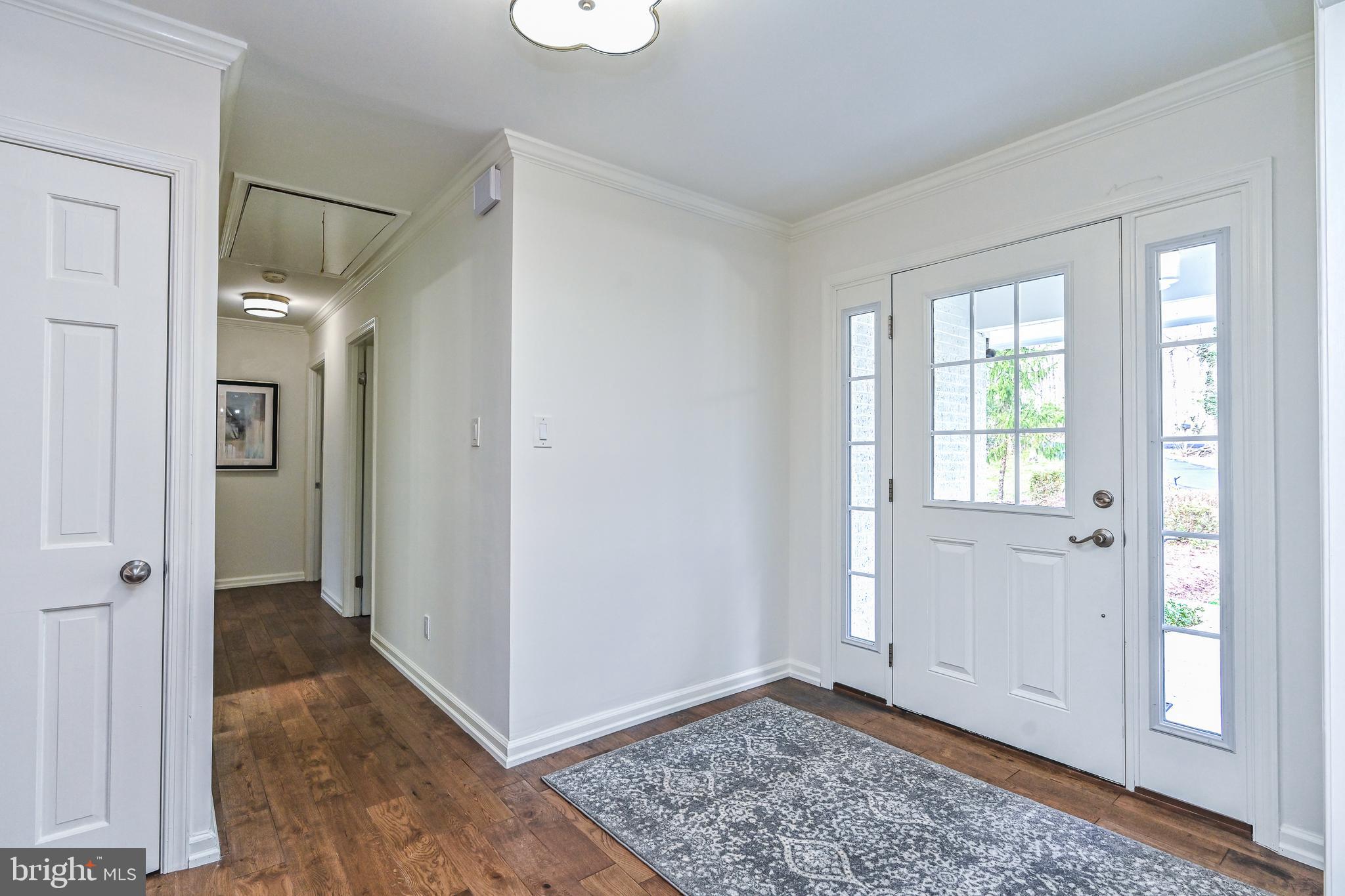 VALLEY STREAM - Residential