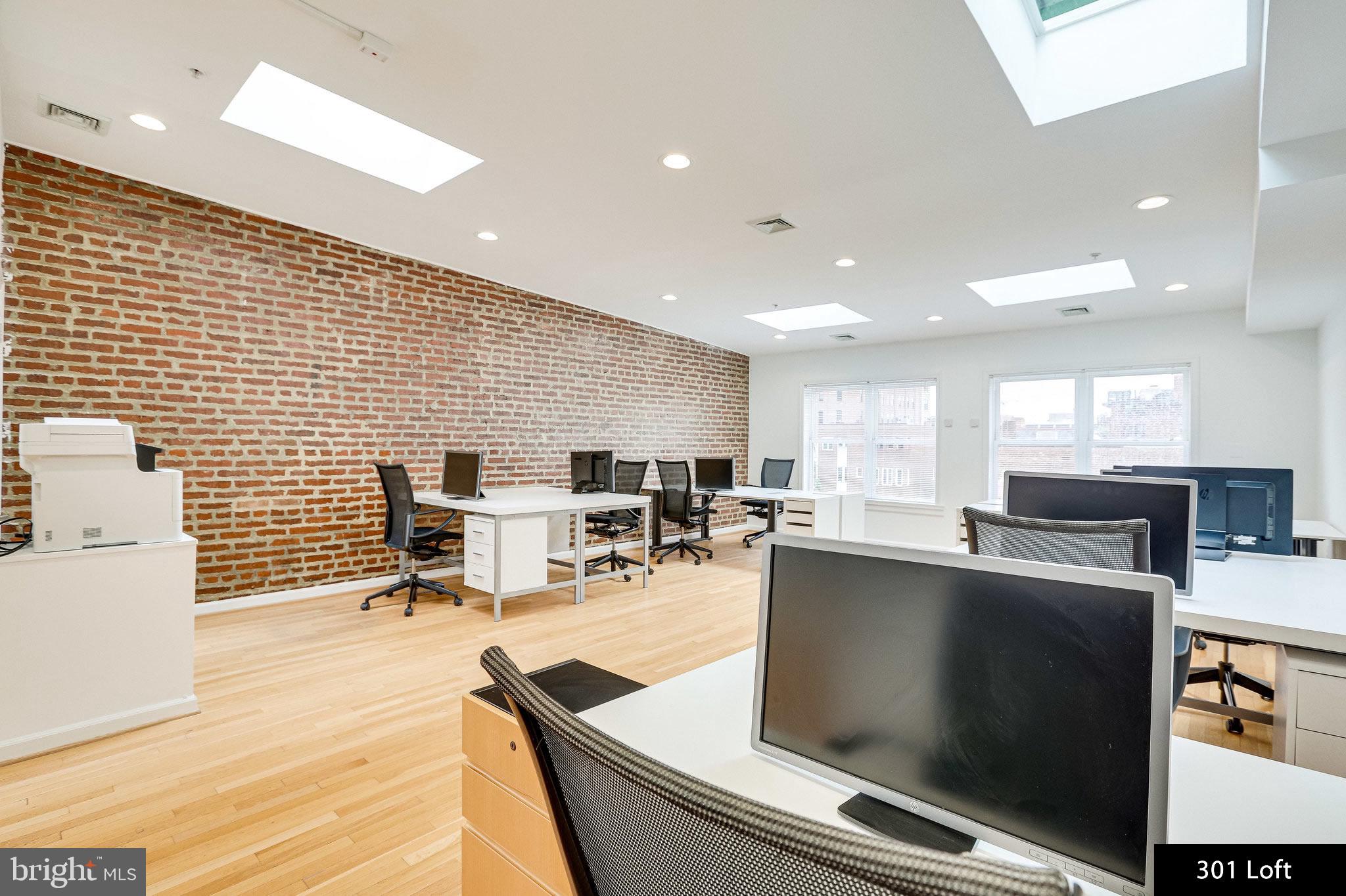 1638 R STREET NW LOFT OFFICE