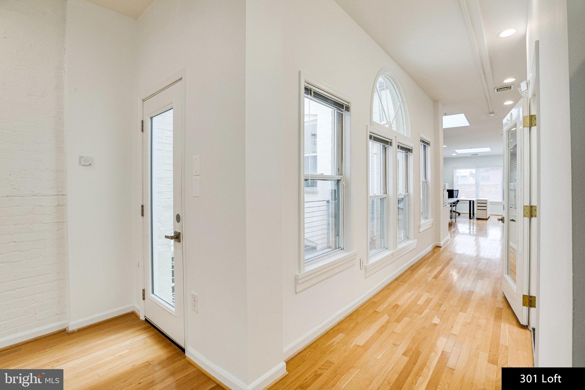 1638 R STREET NW LOFT OFFICE