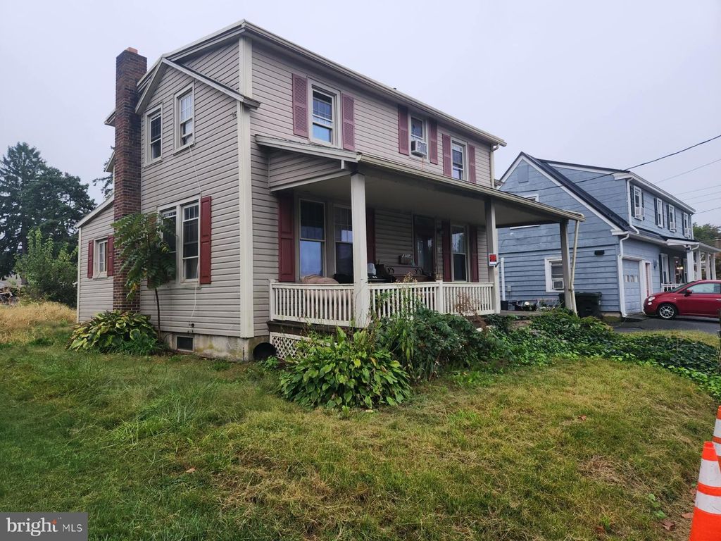 Photo of 144 W Conestoga Street, New Holland, PA 17557 (MLS # PALA2059092)
