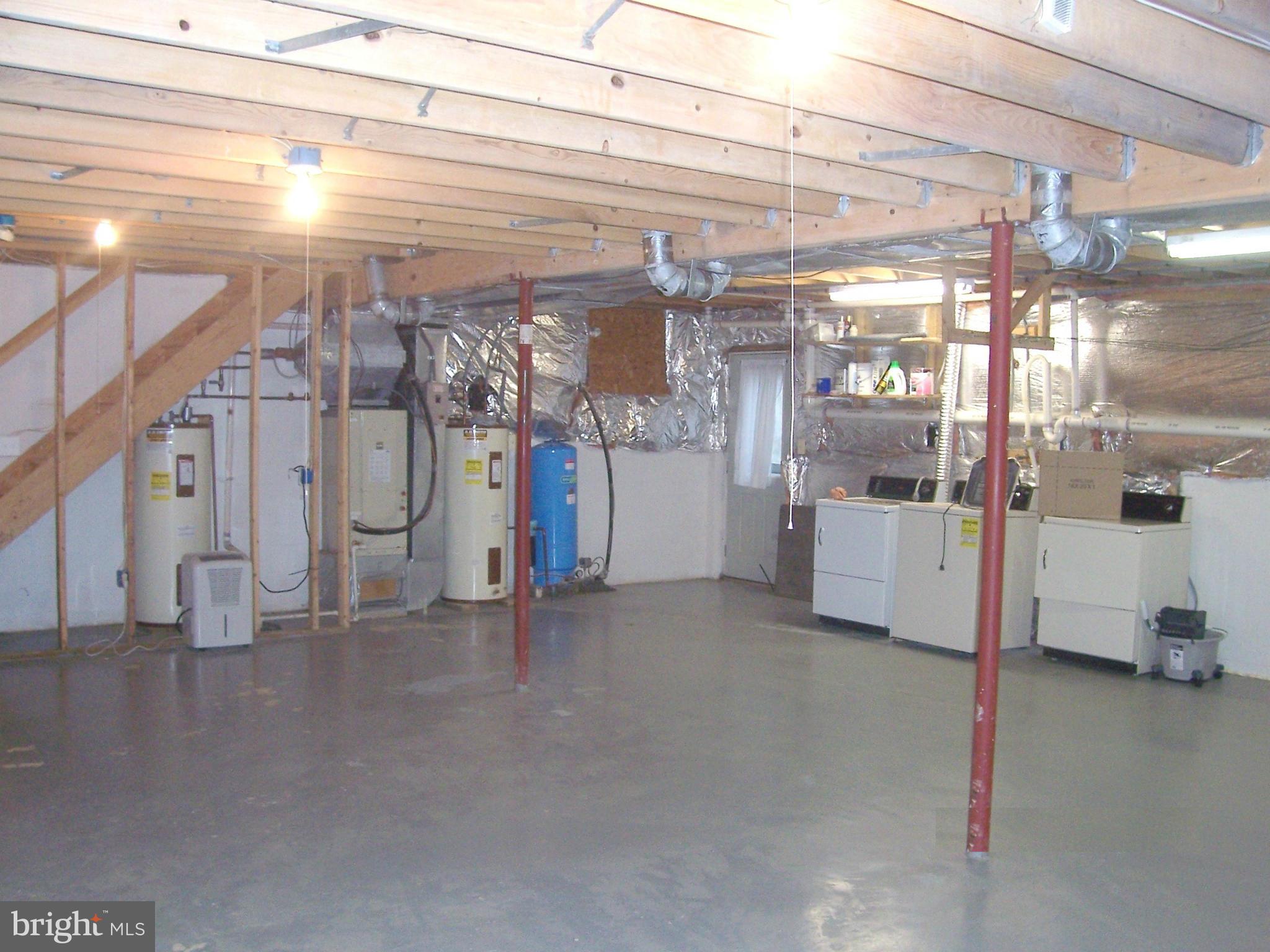 COVE POINT - Residential Lease