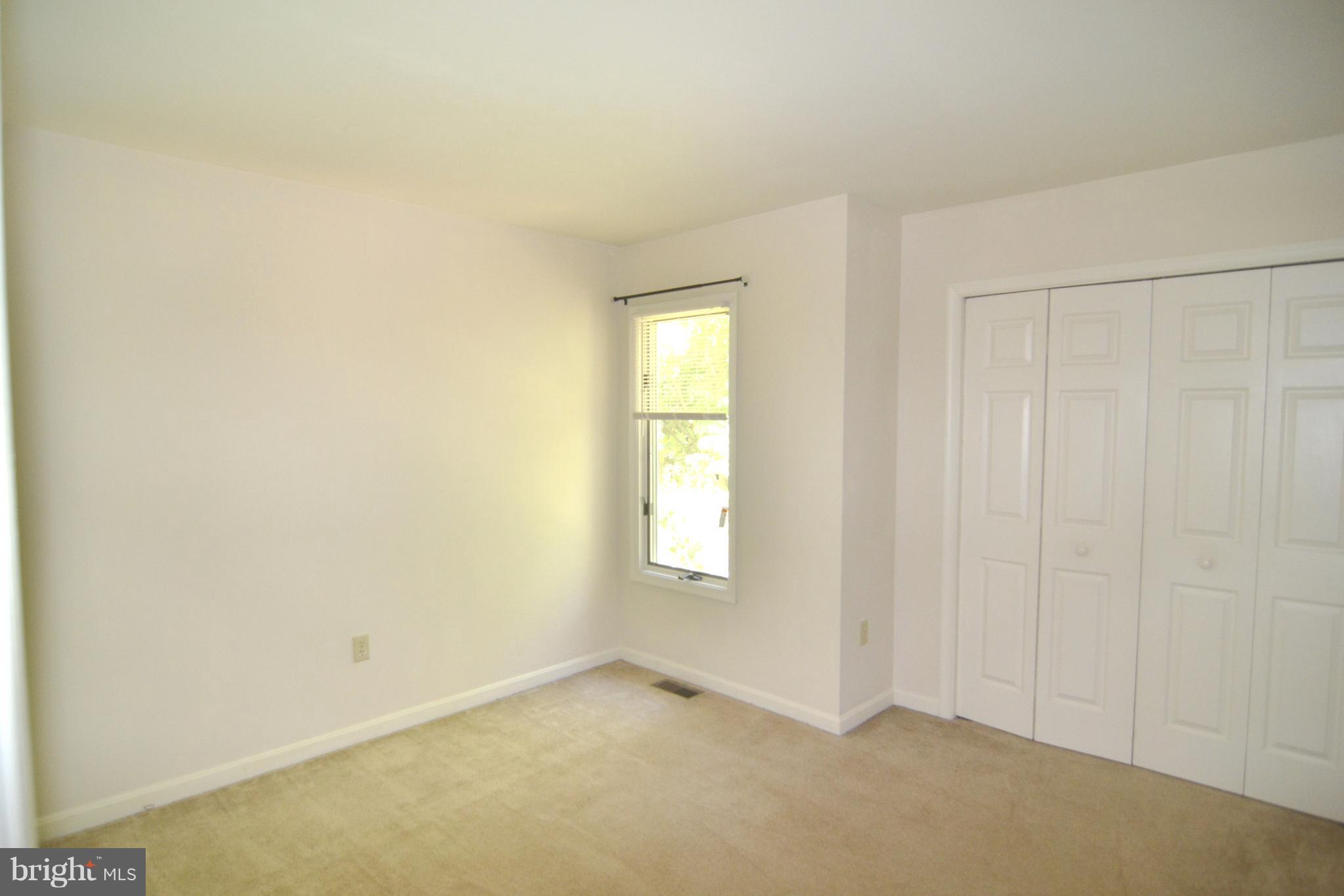 COVE POINT - Residential Lease