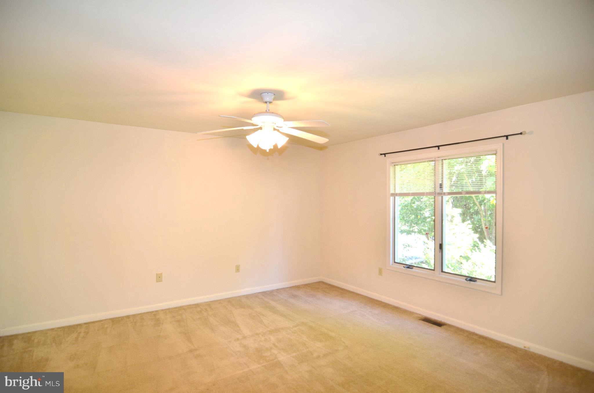 COVE POINT - Residential Lease