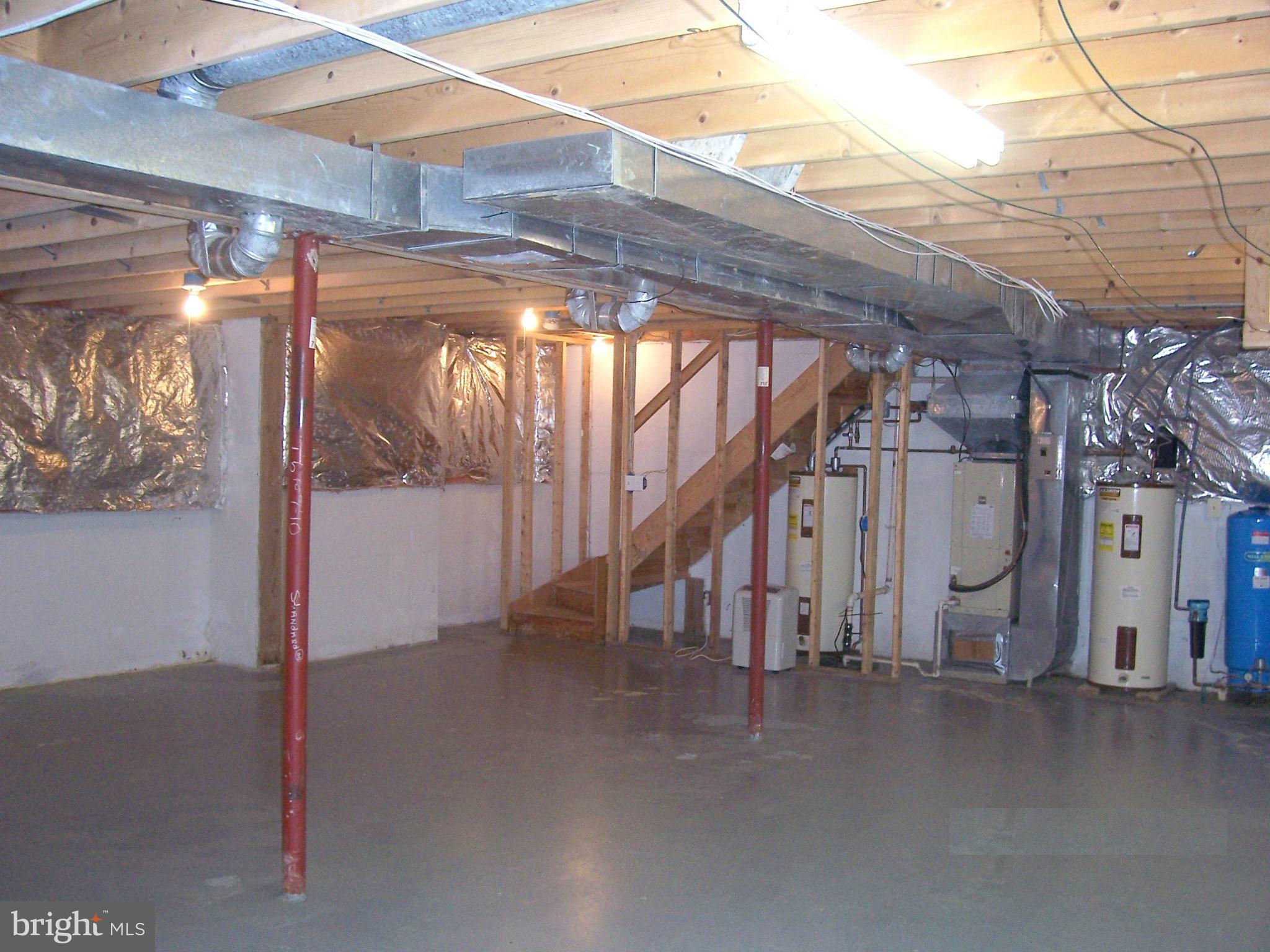 COVE POINT - Residential Lease