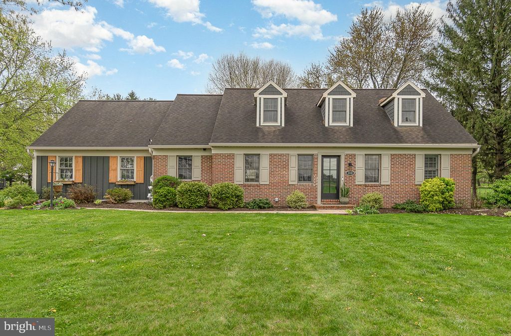 Photo of 310 Millway Road, Lititz, PA 17543 (MLS # PALA2049944)