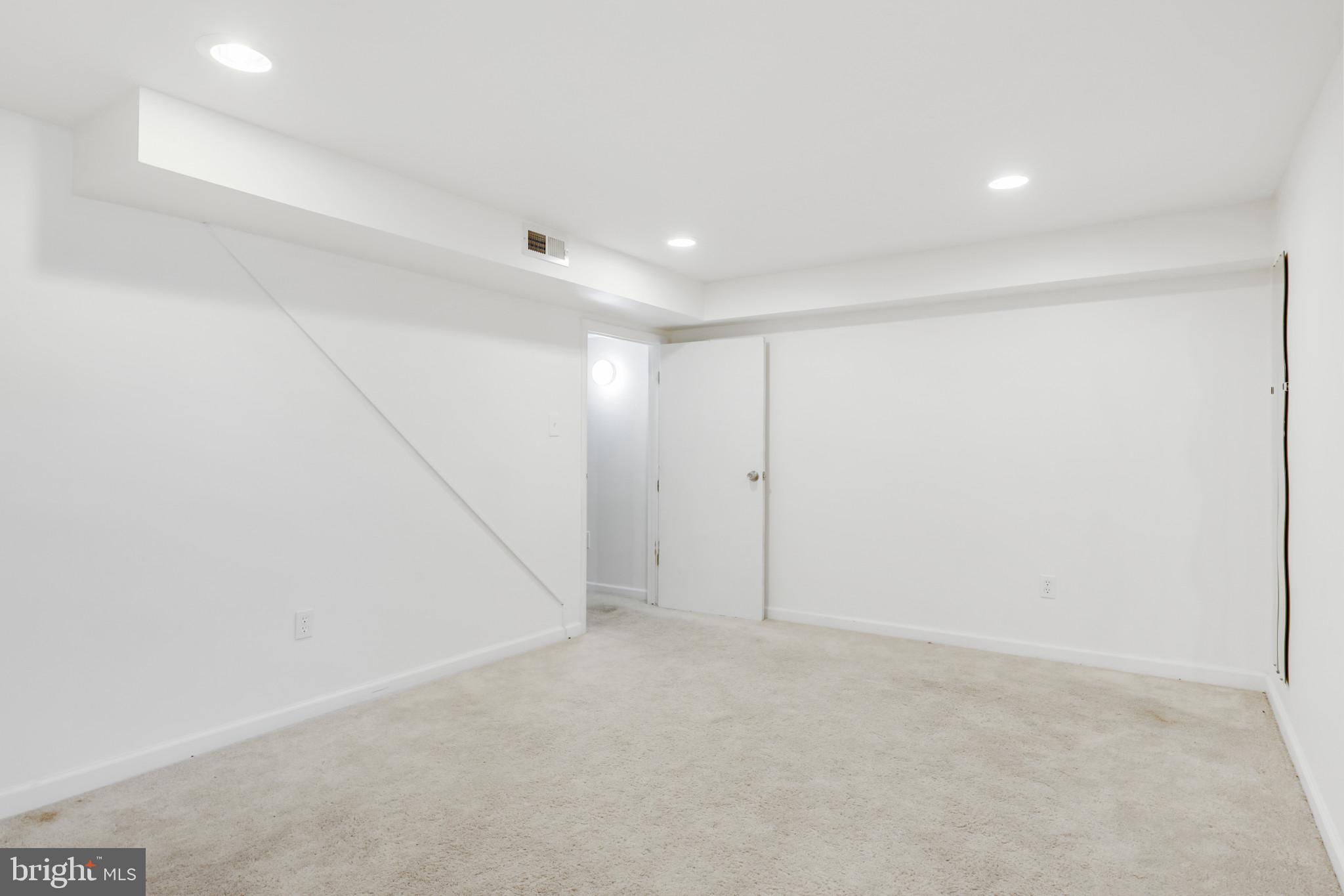 WEST INVERNESS - Residential