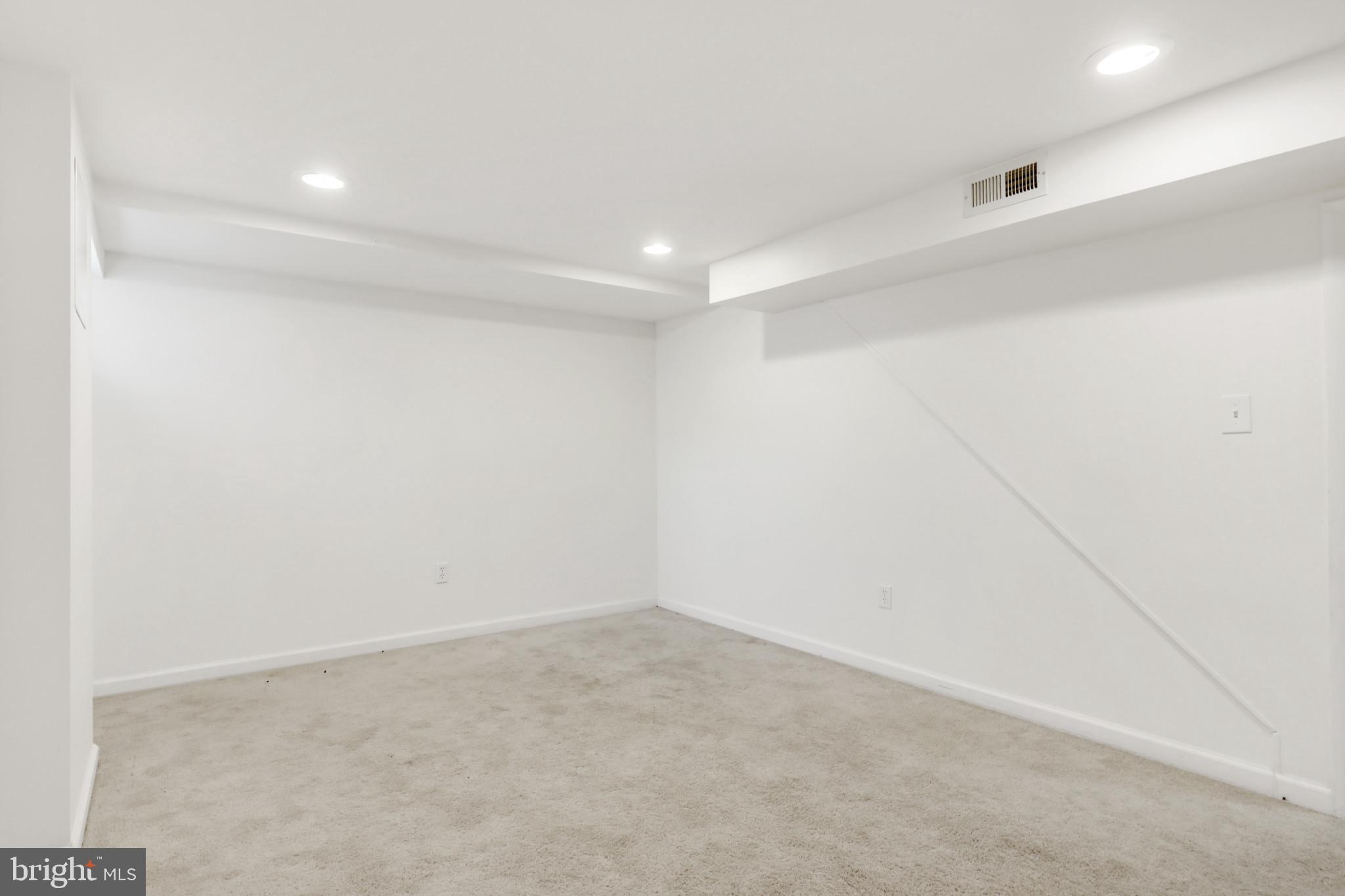 WEST INVERNESS - Residential