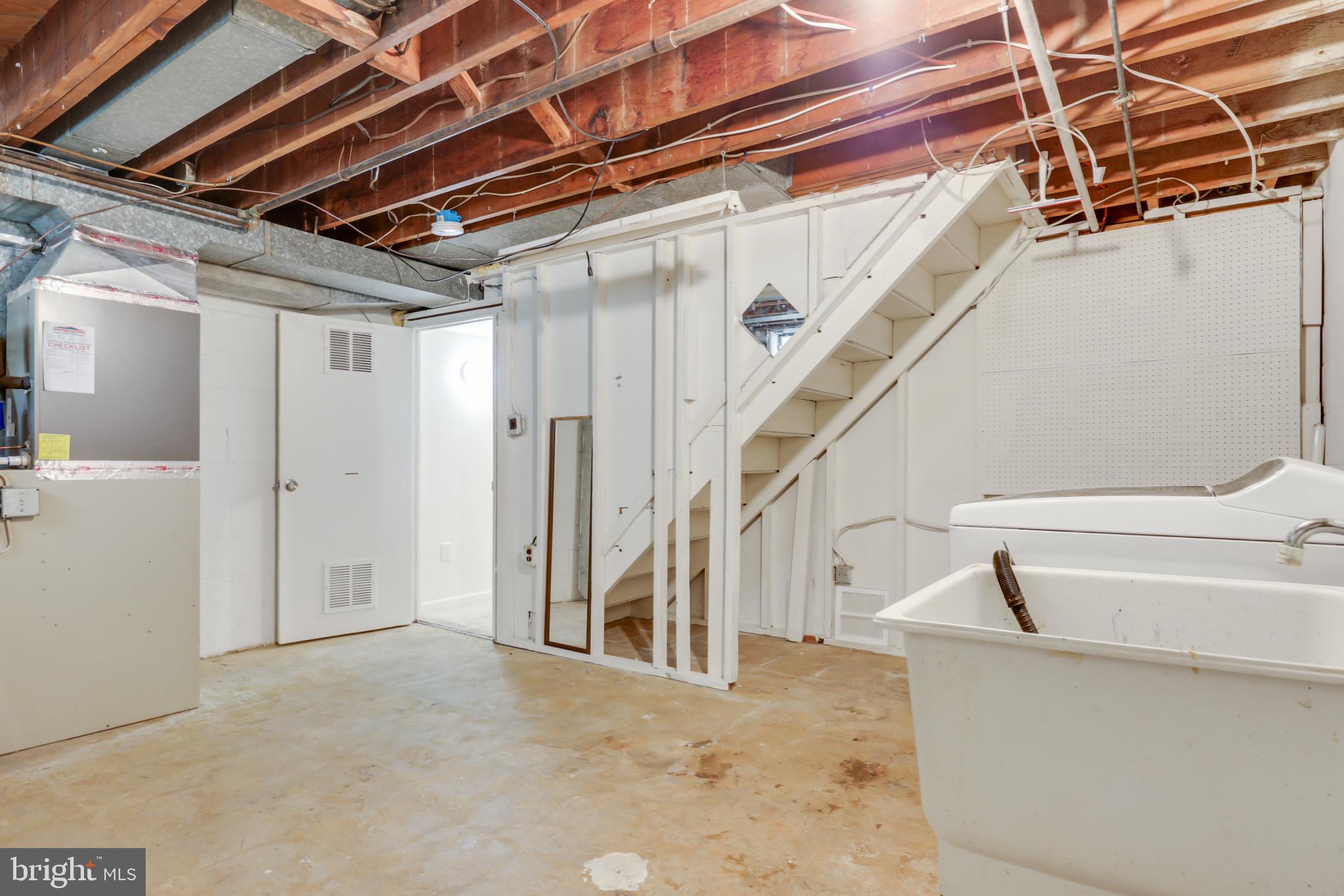 WEST INVERNESS - Residential