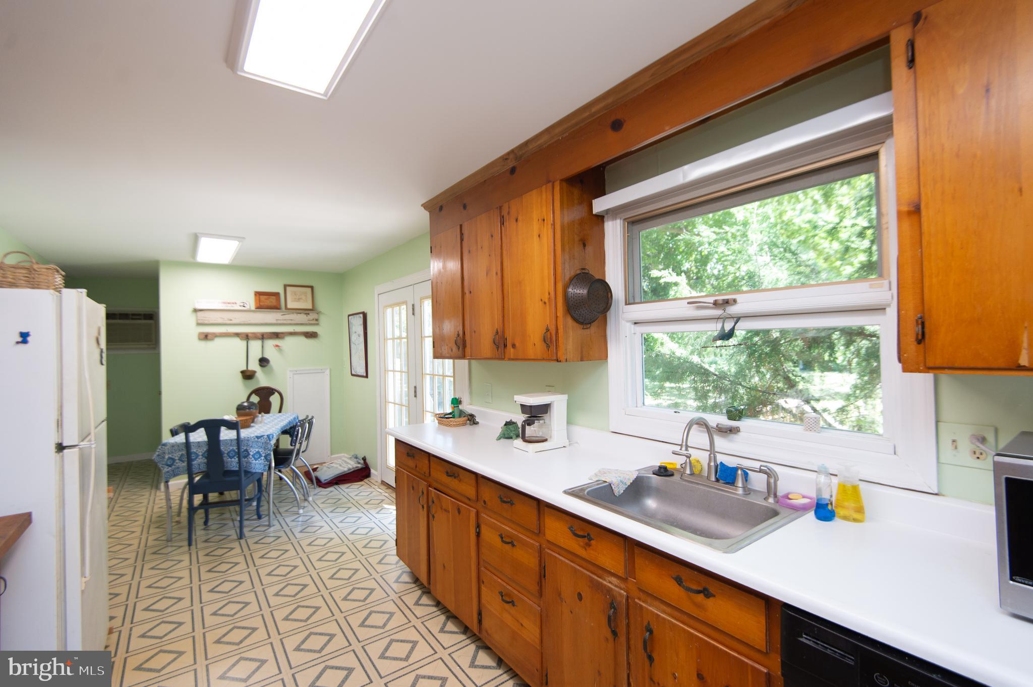 HISTORIC DISTRICT - WEST END - Residential