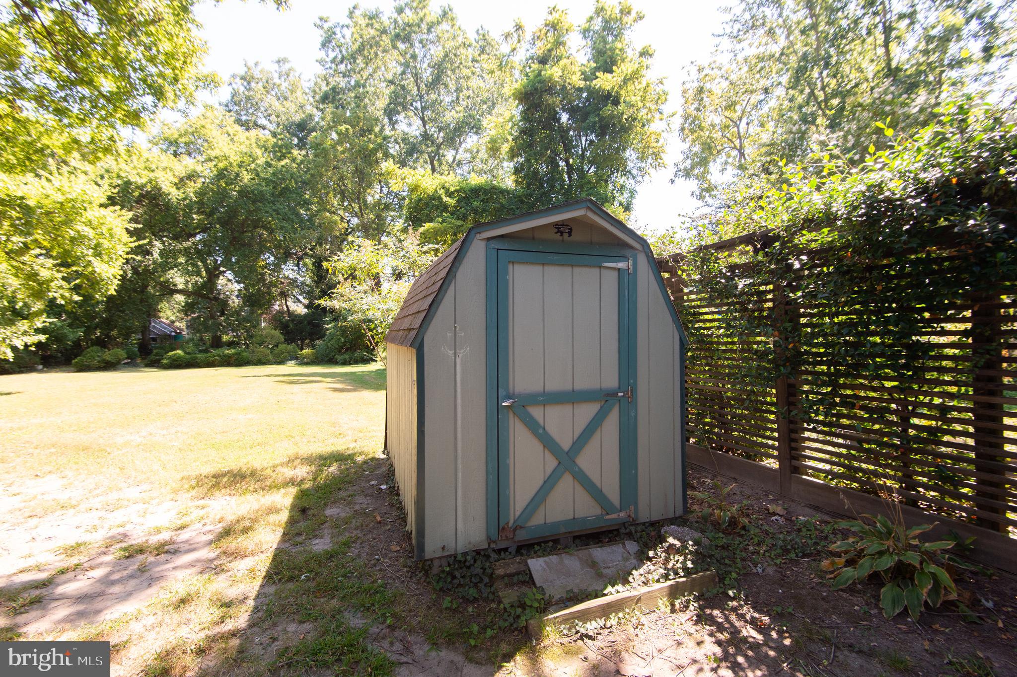 HISTORIC DISTRICT - WEST END - Residential