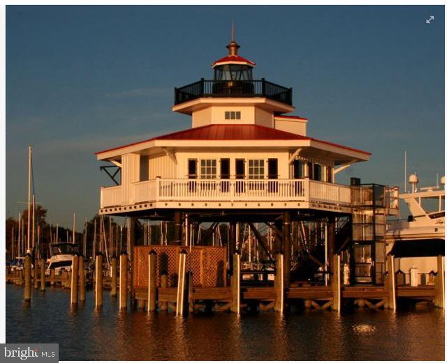 HISTORIC DISTRICT - WEST END - Residential