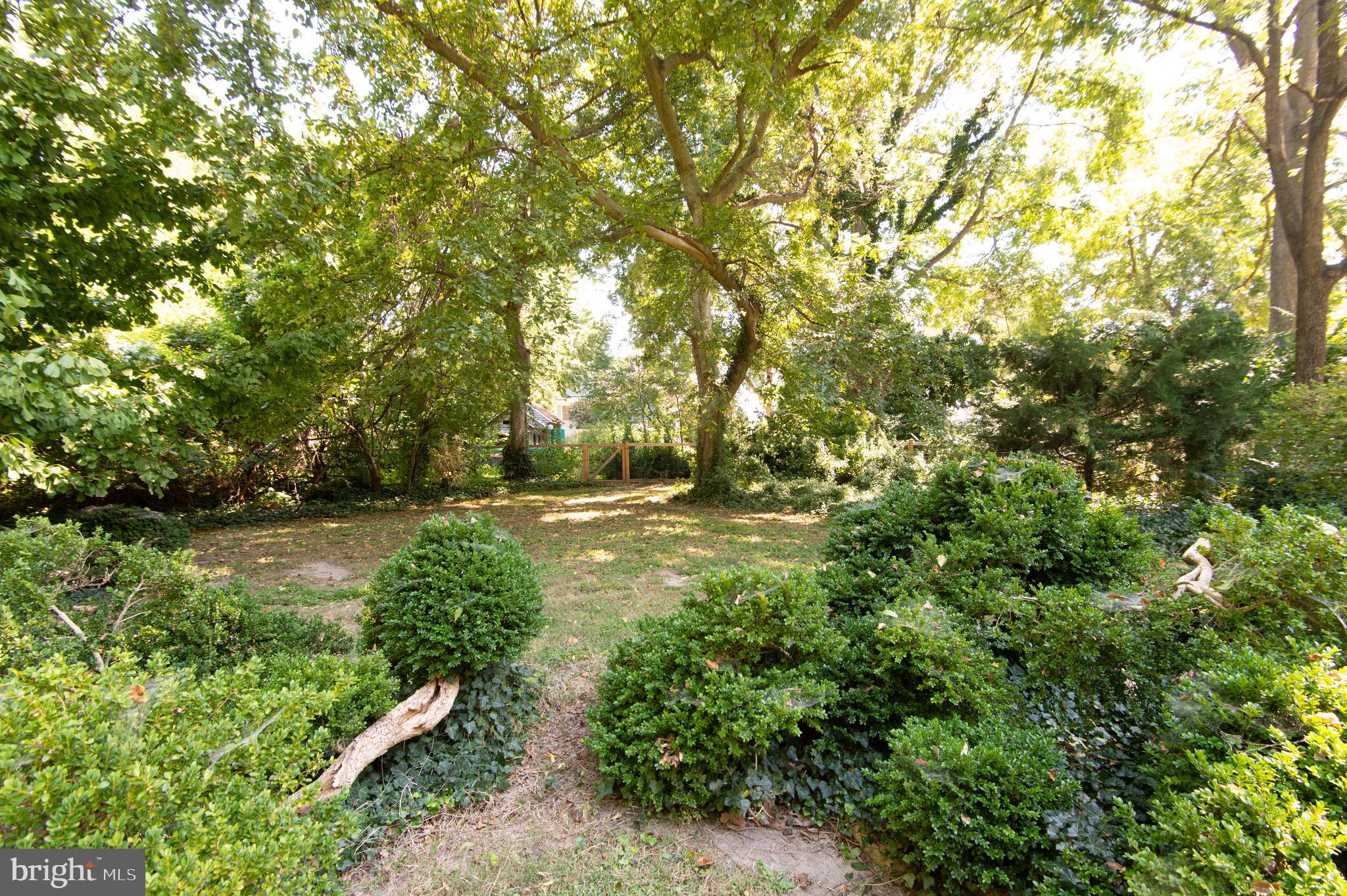 HISTORIC DISTRICT - WEST END - Residential