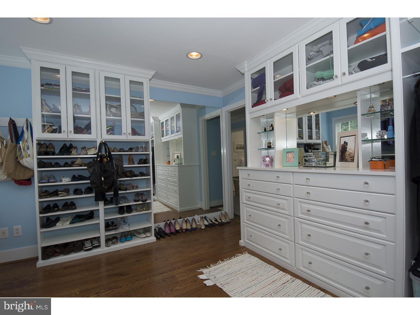 RADNOR HUNT - Residential