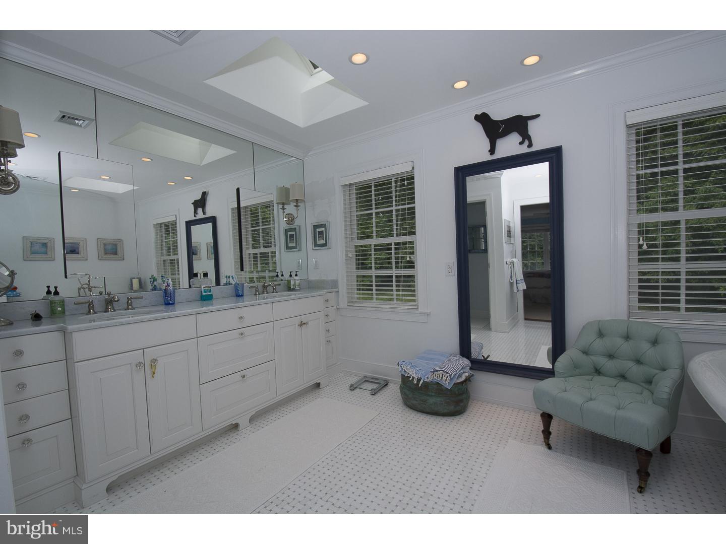 RADNOR HUNT - Residential