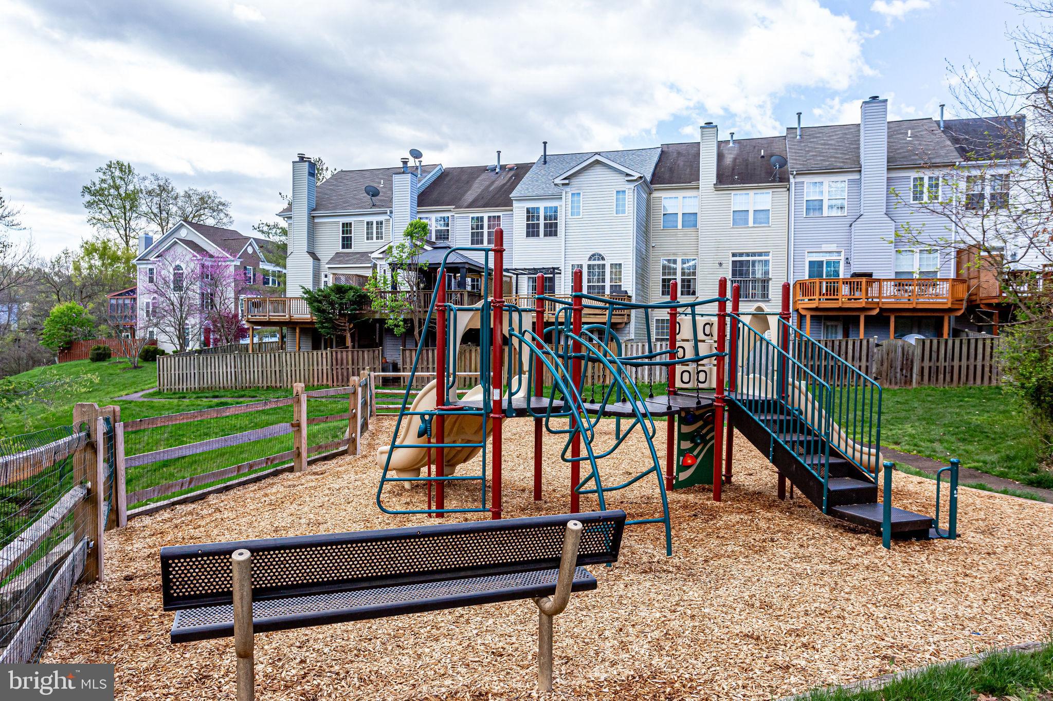 POTOMAC LAKES - Residential