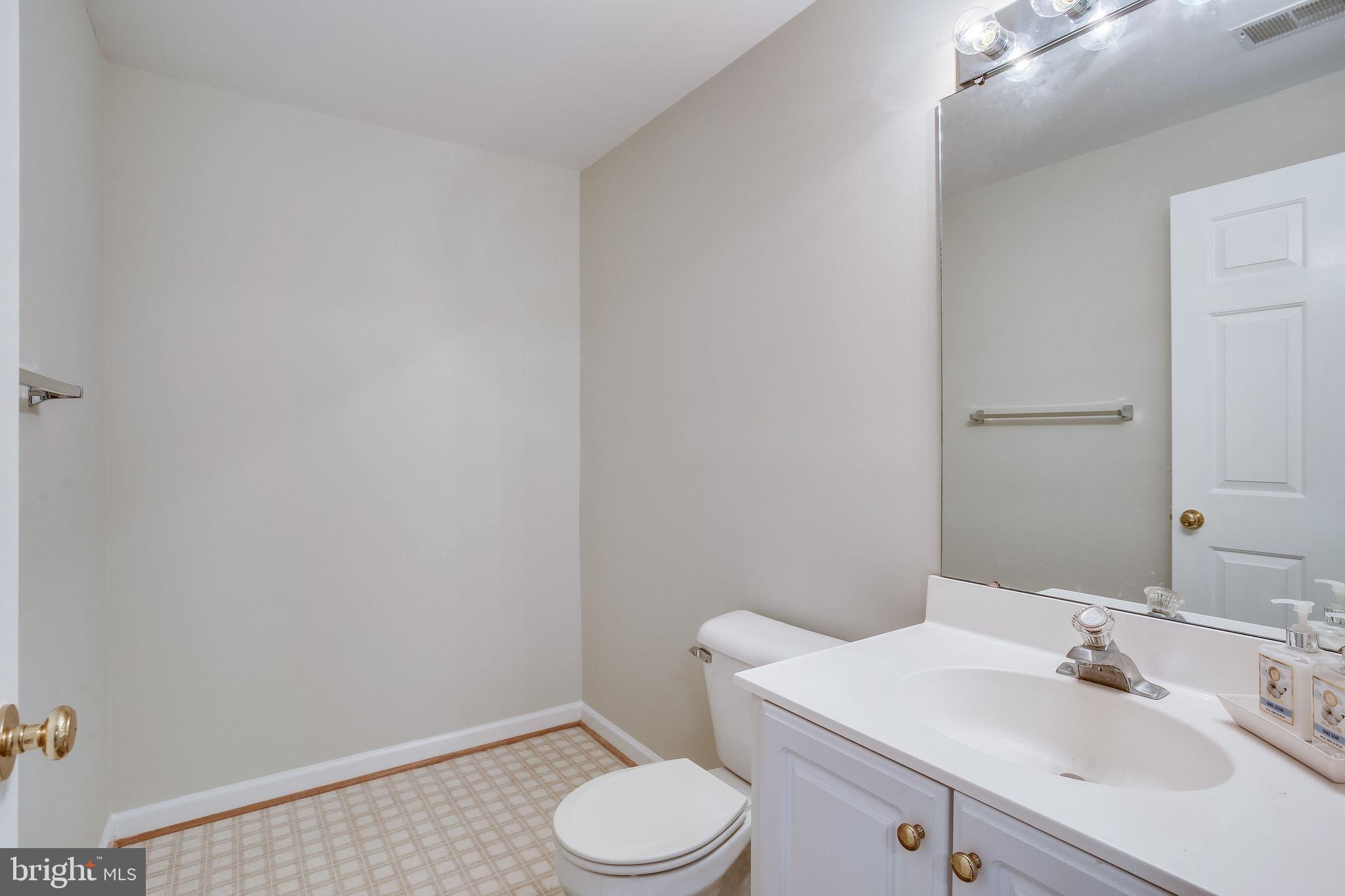 POTOMAC LAKES - Residential