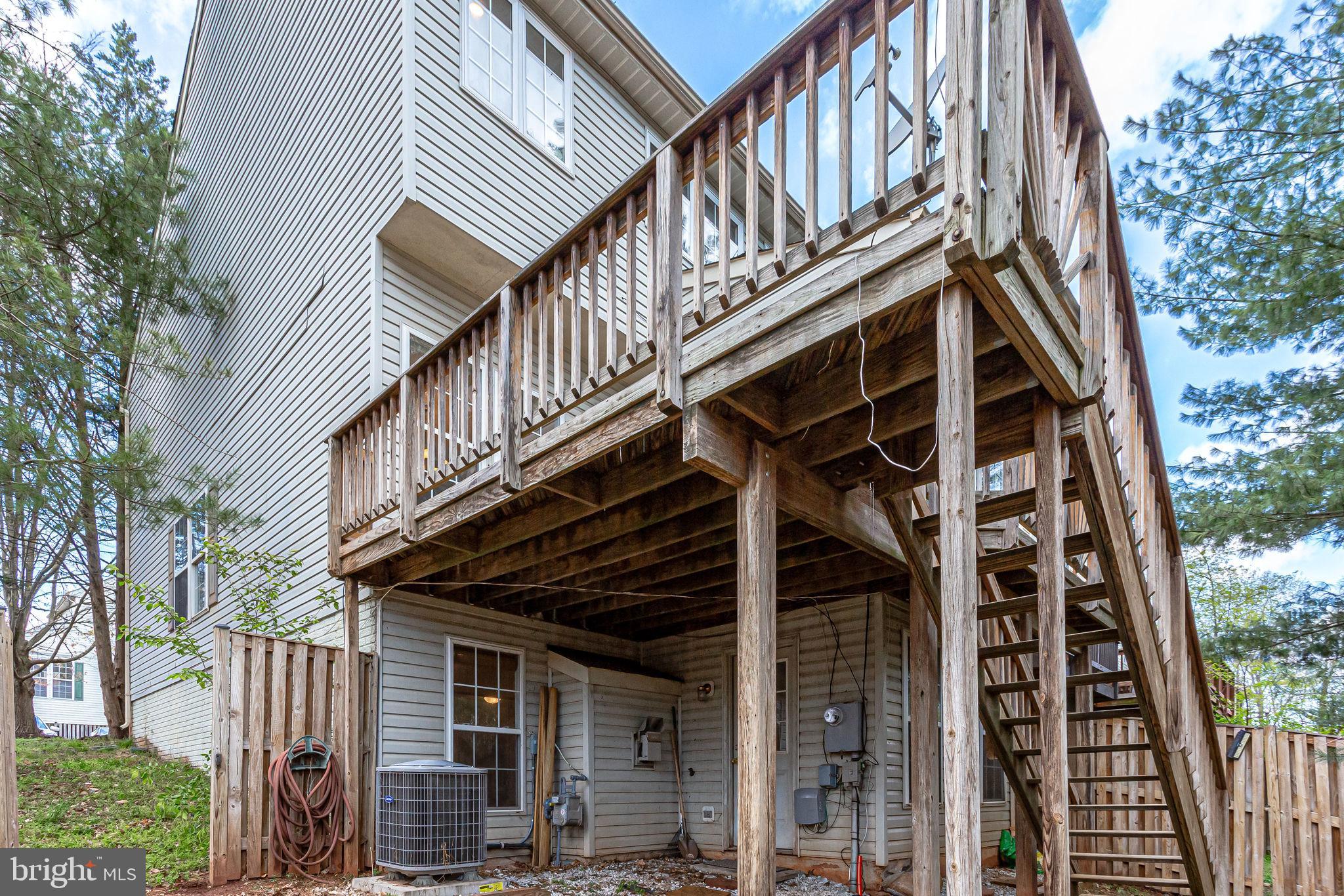 POTOMAC LAKES - Residential