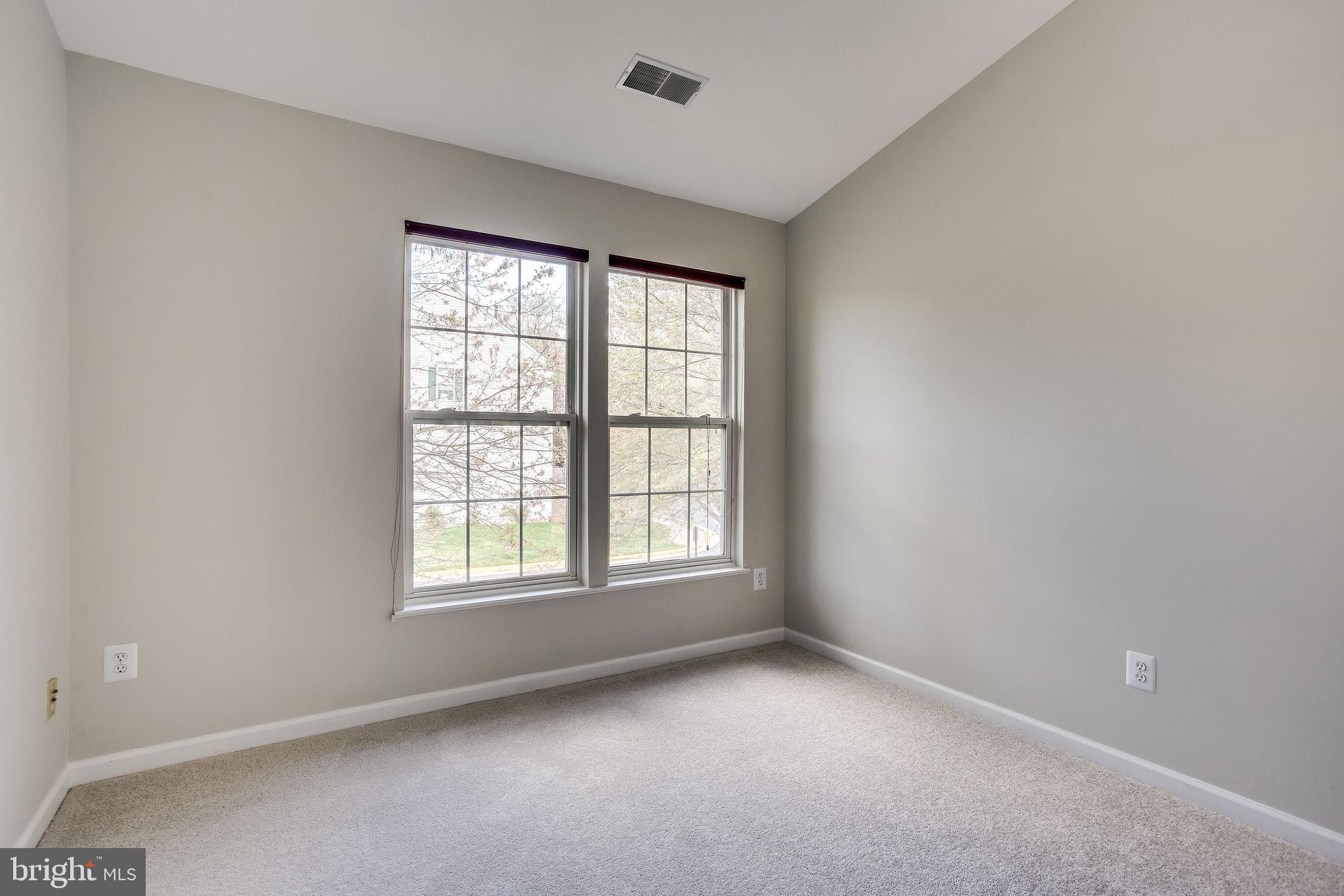 POTOMAC LAKES - Residential