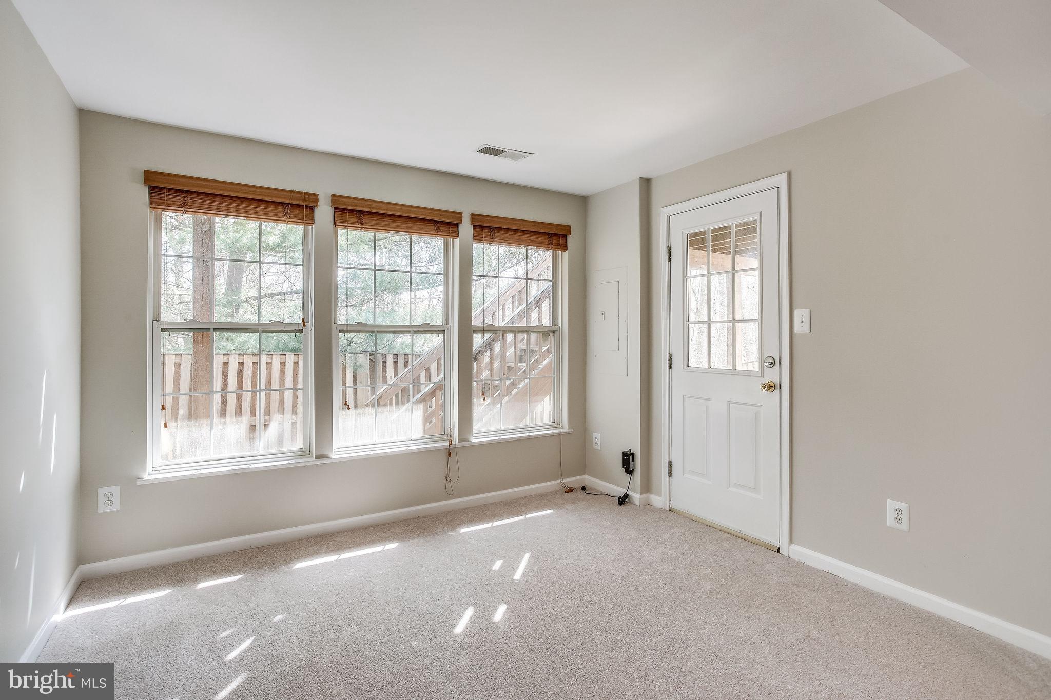 POTOMAC LAKES - Residential