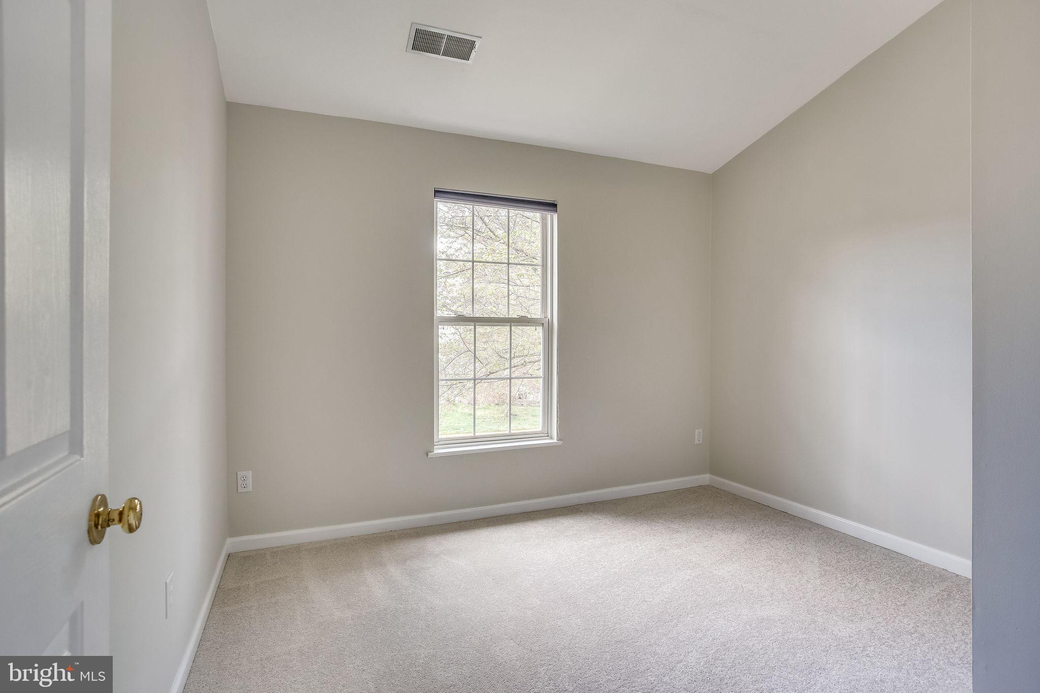 POTOMAC LAKES - Residential