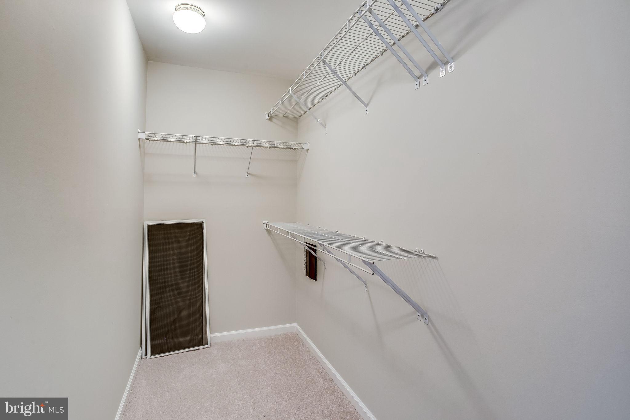 POTOMAC LAKES - Residential