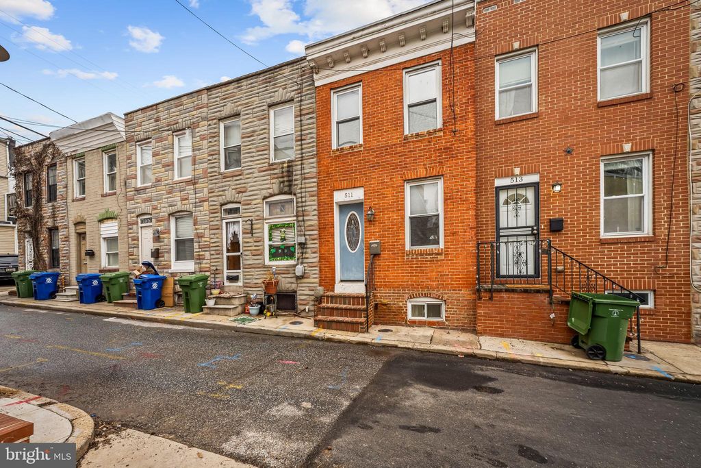 Photo of 511 S Bradford Street S, BALTIMORE, MD 21224 (MLS # MDBA2200460)