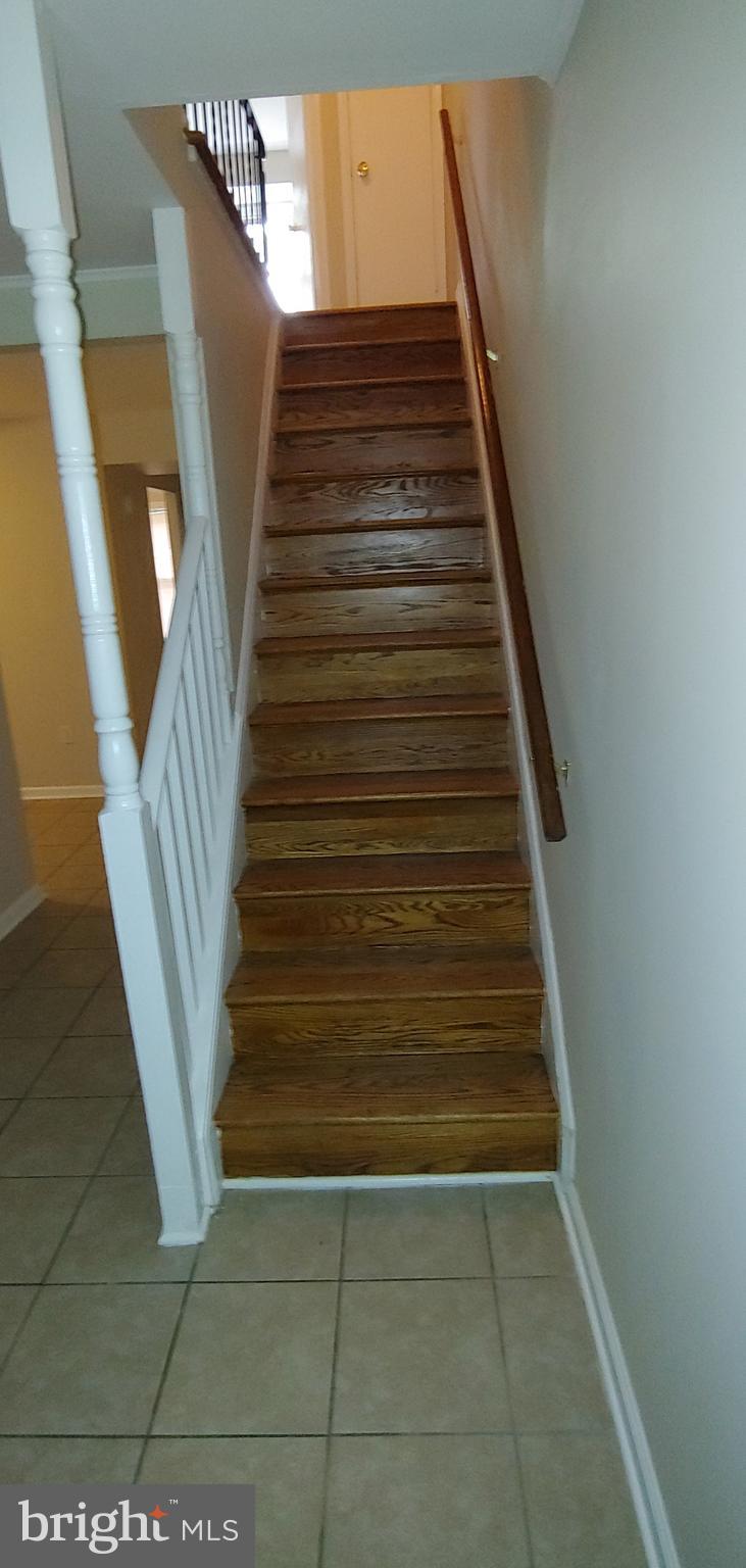 COLONY SQUARE - Residential